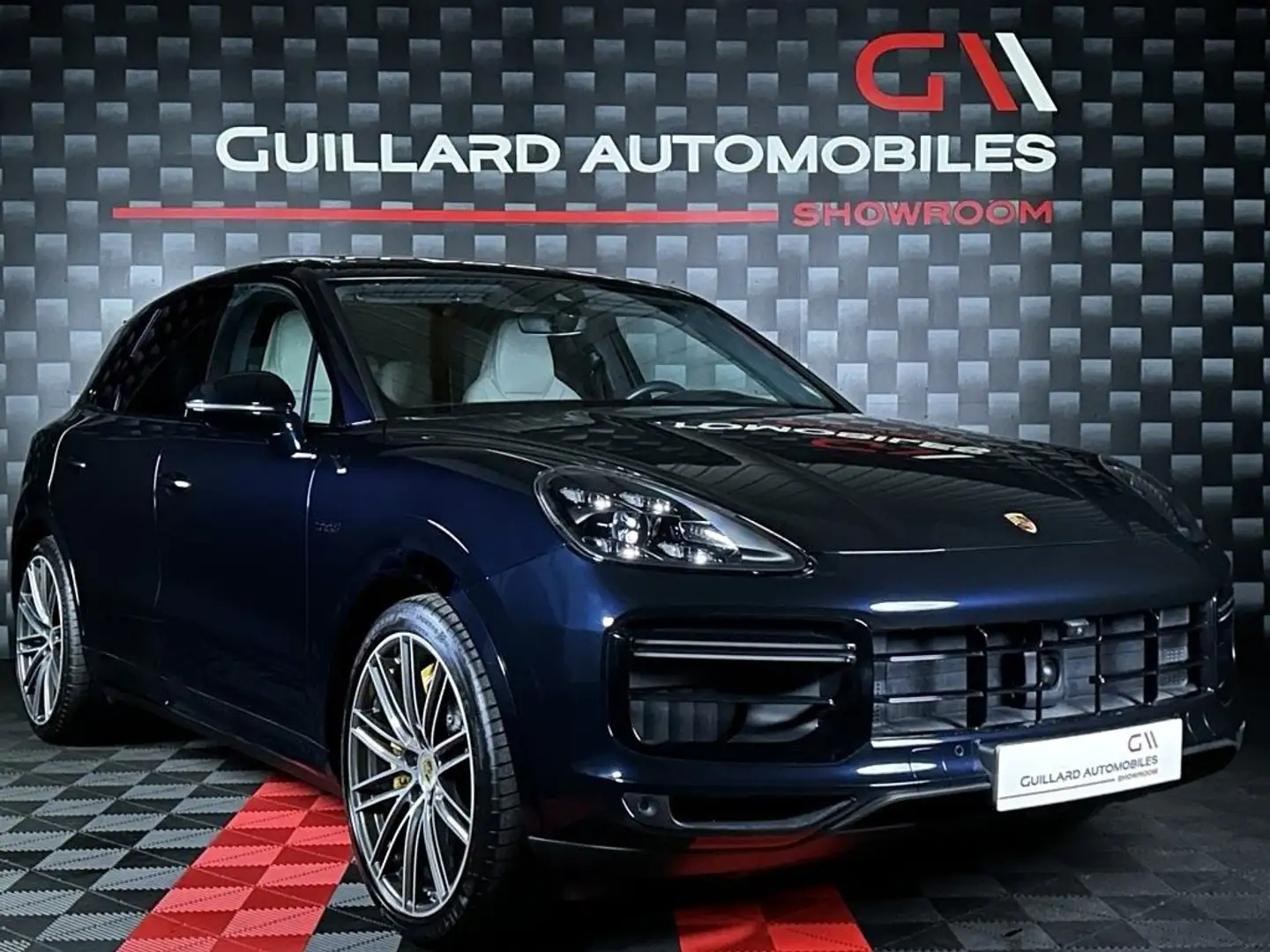 Porsche Cayenne 4.0 V8 TURBO S E-HYBRID 680ch TIPTRONIC Blanc - 2