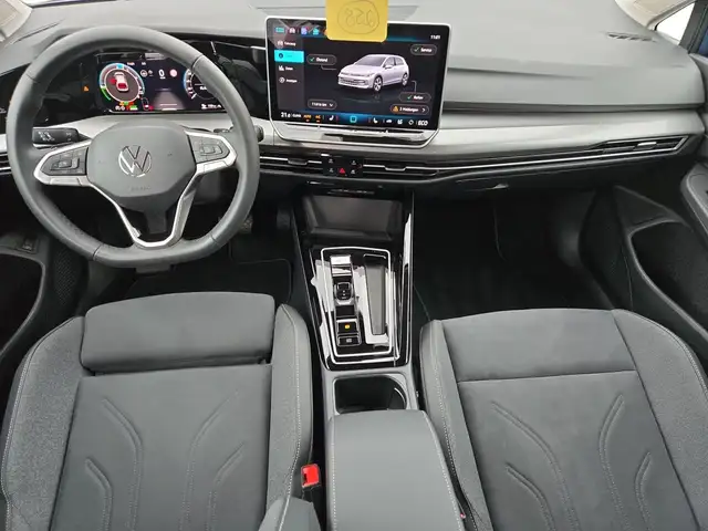 Volkswagen Golf view 8
