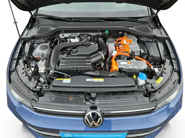 Volkswagen Golf view 12