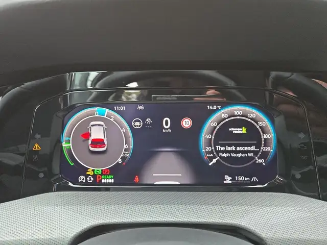 Volkswagen Golf view 9