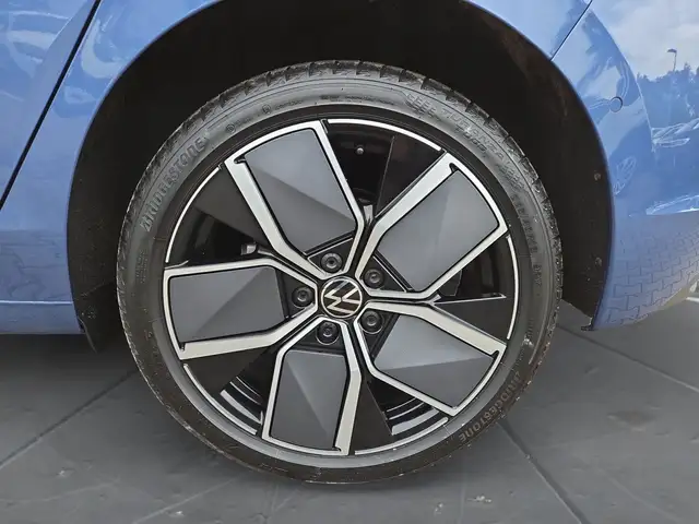 Volkswagen Golf view 15