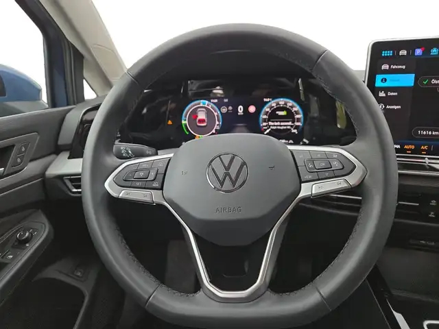 Volkswagen Golf view 13