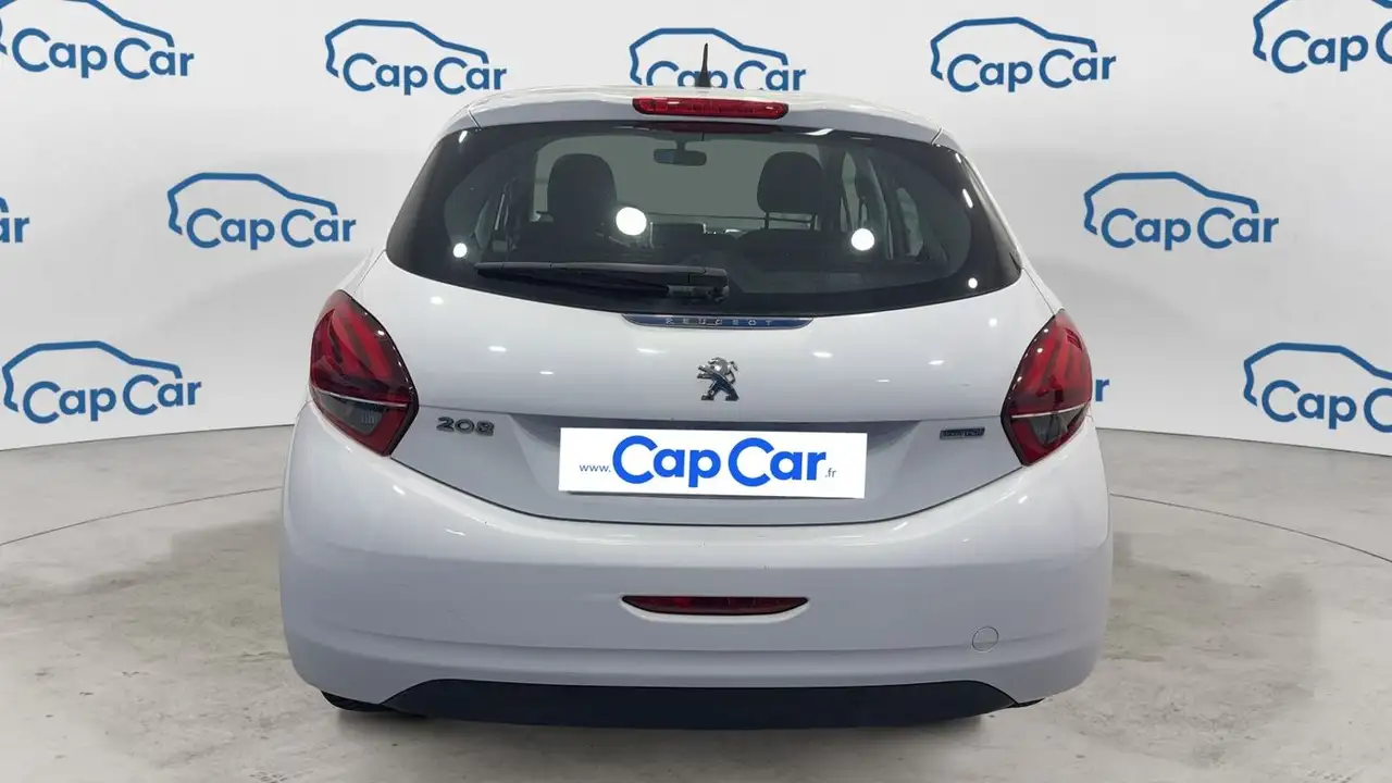 Peugeot 208 208 — photo 3
