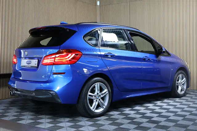 BMW 2 Series view 7