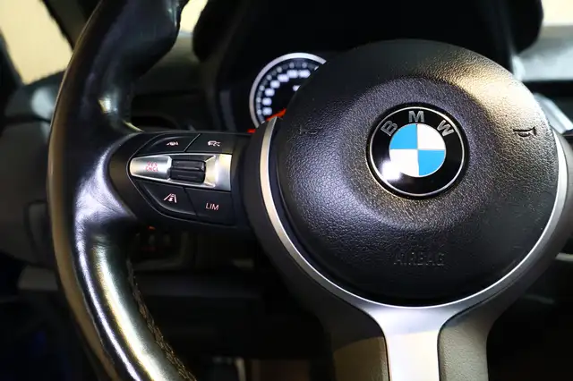 BMW 2 Series view 14