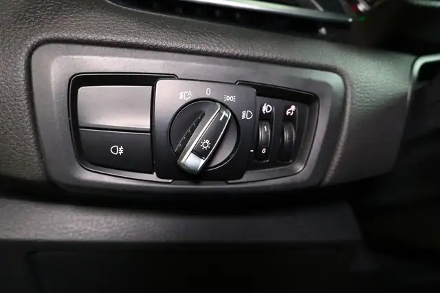 BMW 2 Series view 13
