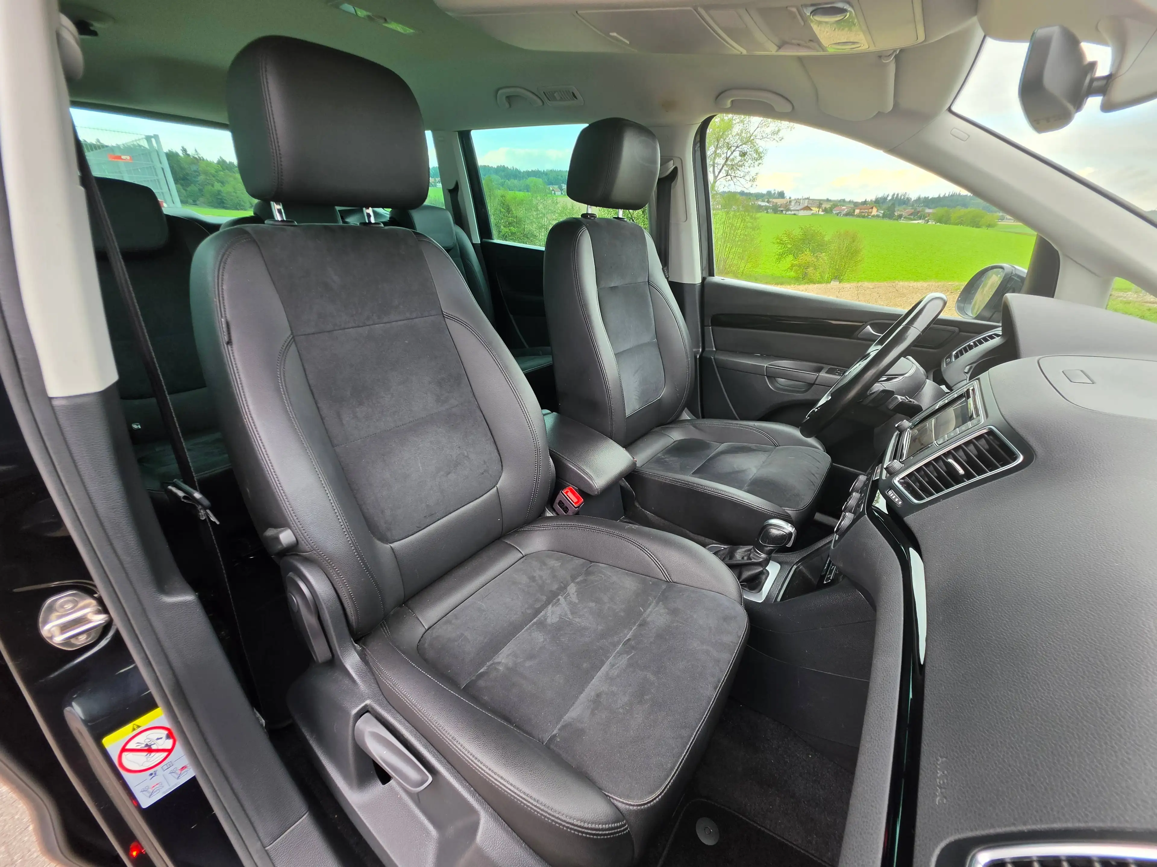 Volkswagen Sharan Highline* Automatik* Tempomat* Navi* Leder* Sitzheizung* — photo 13