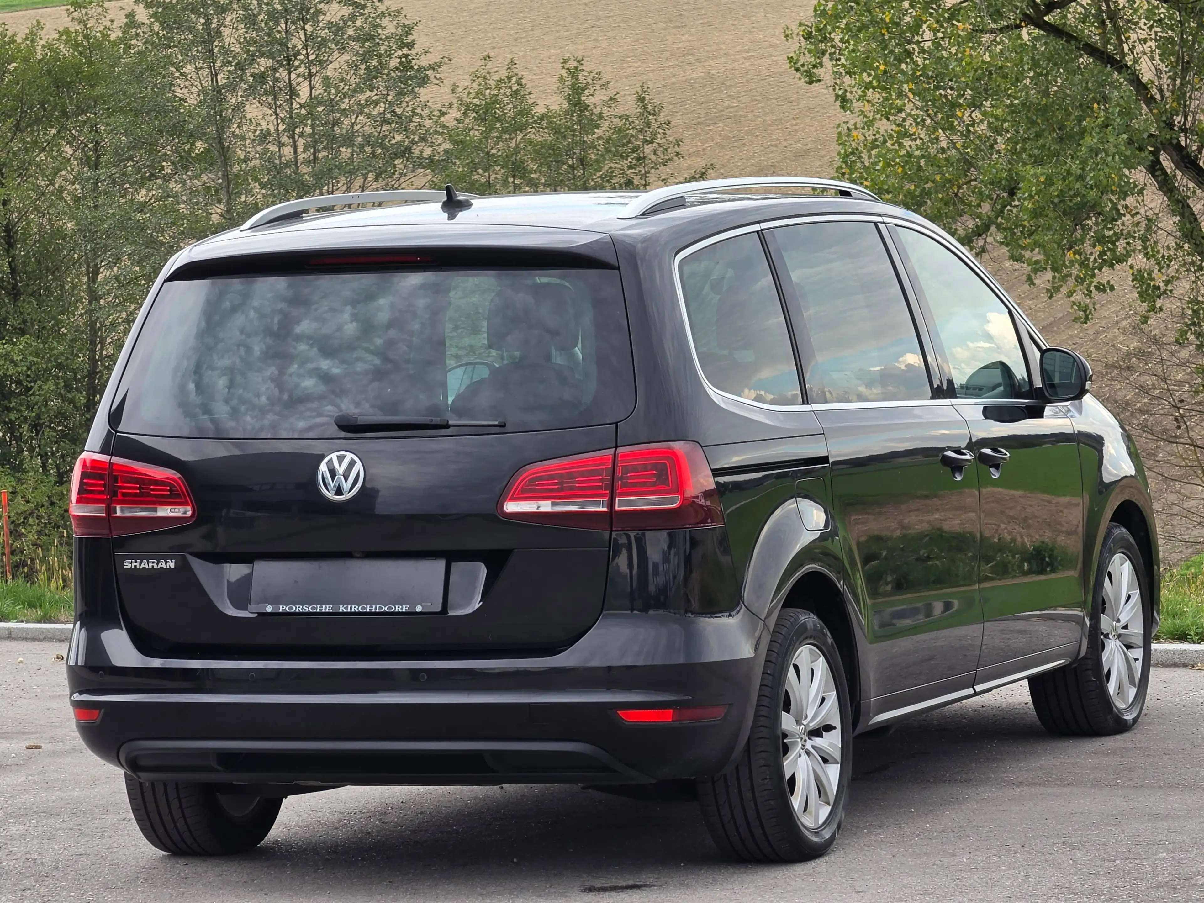 Volkswagen Sharan Highline* Automatik* Tempomat* Navi* Leder* Sitzheizung* — photo 2
