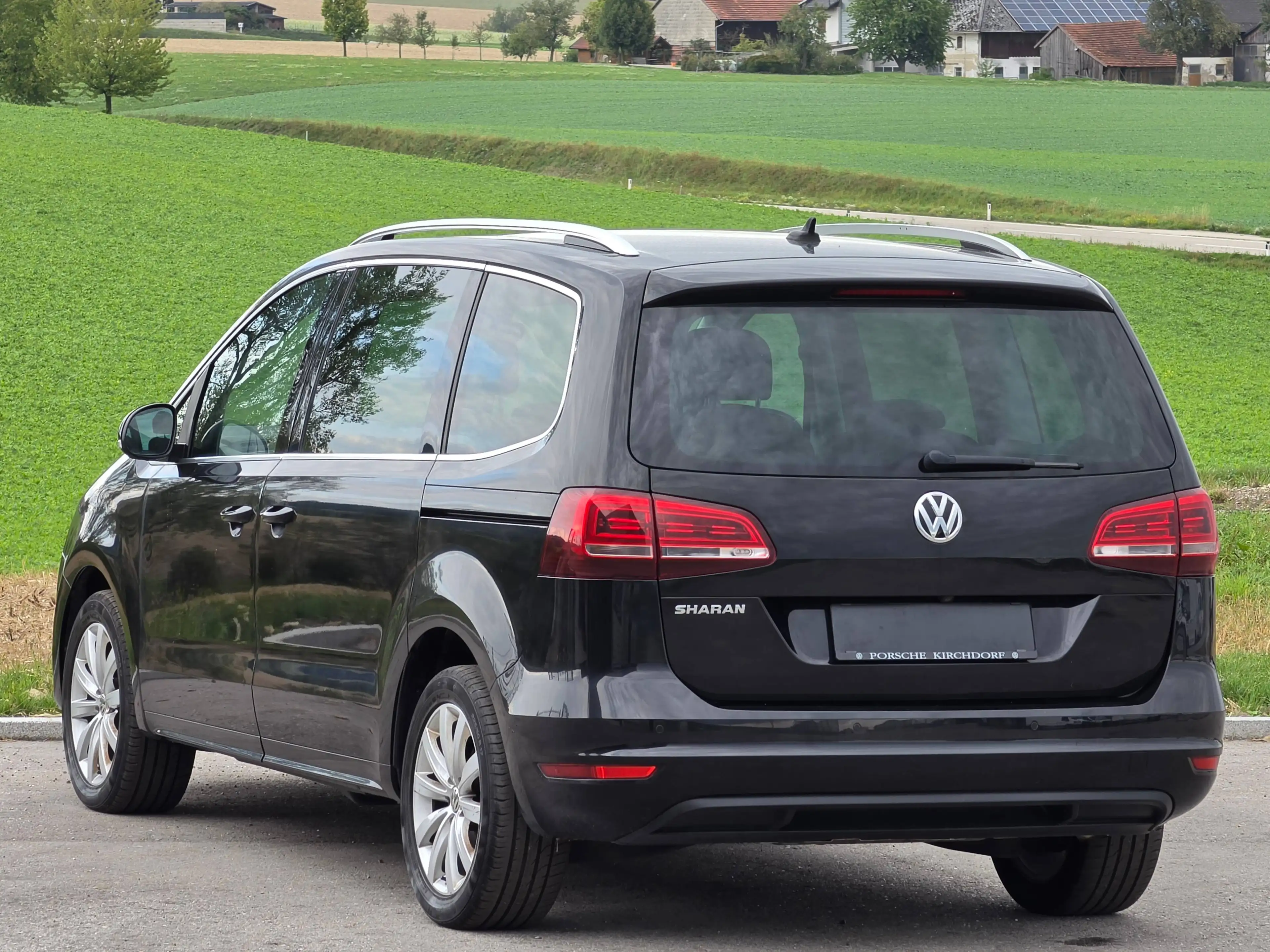 Volkswagen Sharan Highline* Automatik* Tempomat* Navi* Leder* Sitzheizung* — photo 4