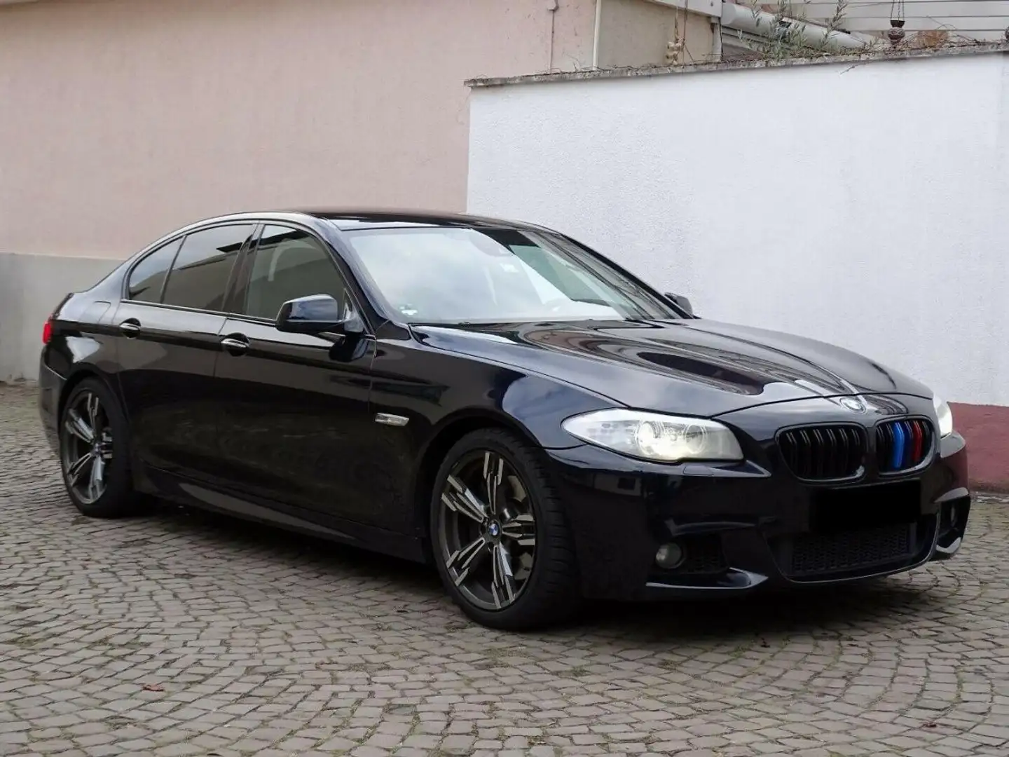 BMW 535 535d Aut. Schwarz - 1