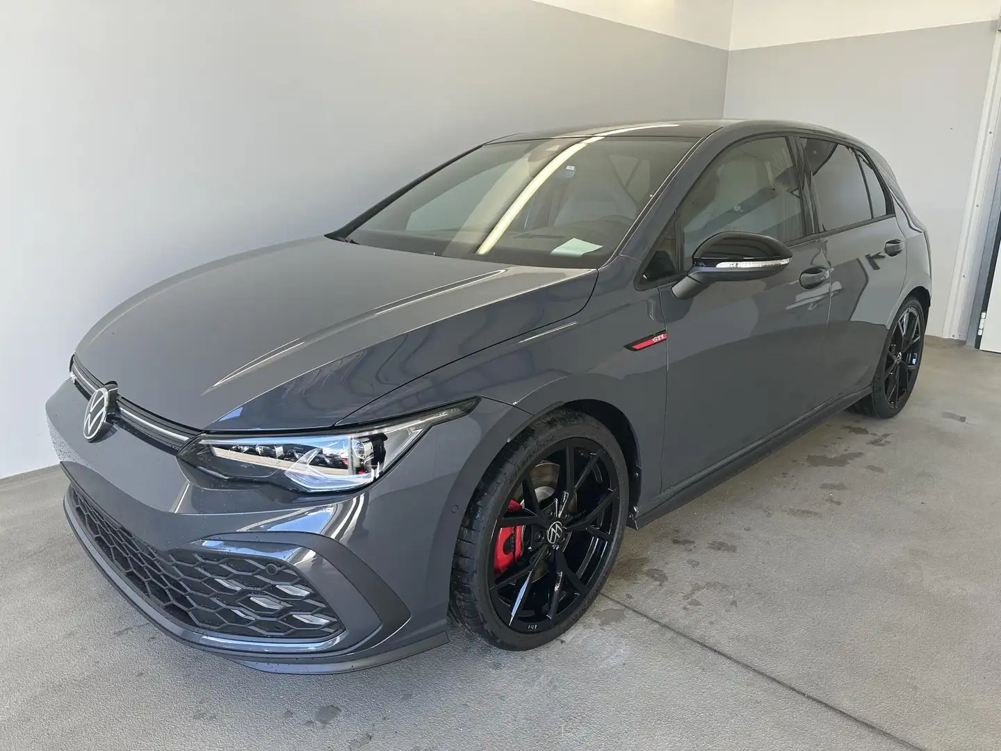 Volkswagen Golf GTI DSG AHK+Pano+DCC+HUD+RFK 2.0 TSI OPF DSG 18... Grau - 1
