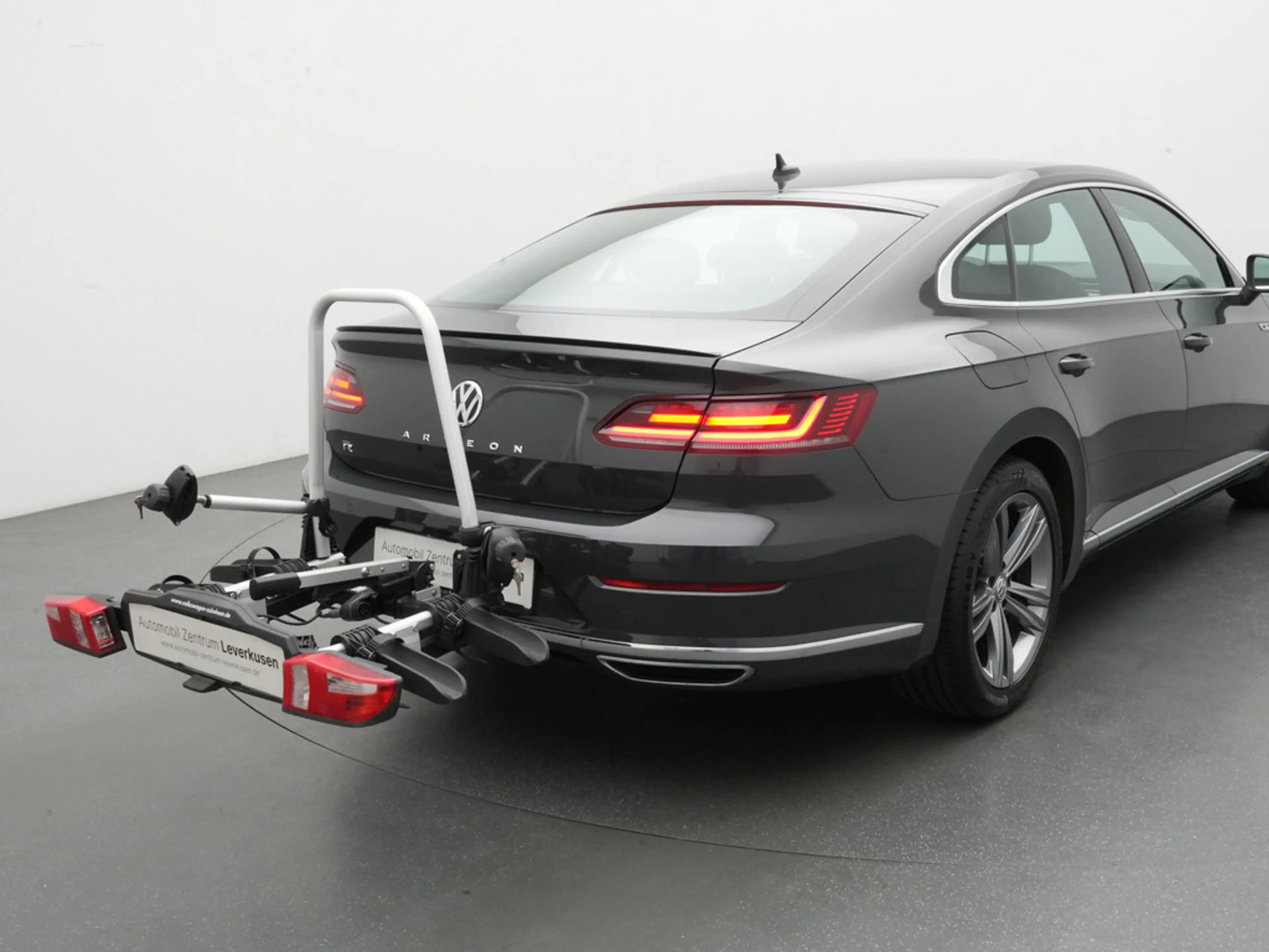Volkswagen Arteon R-Line DSG CARPLAY AHK LED KEYLESS ACC — photo 4