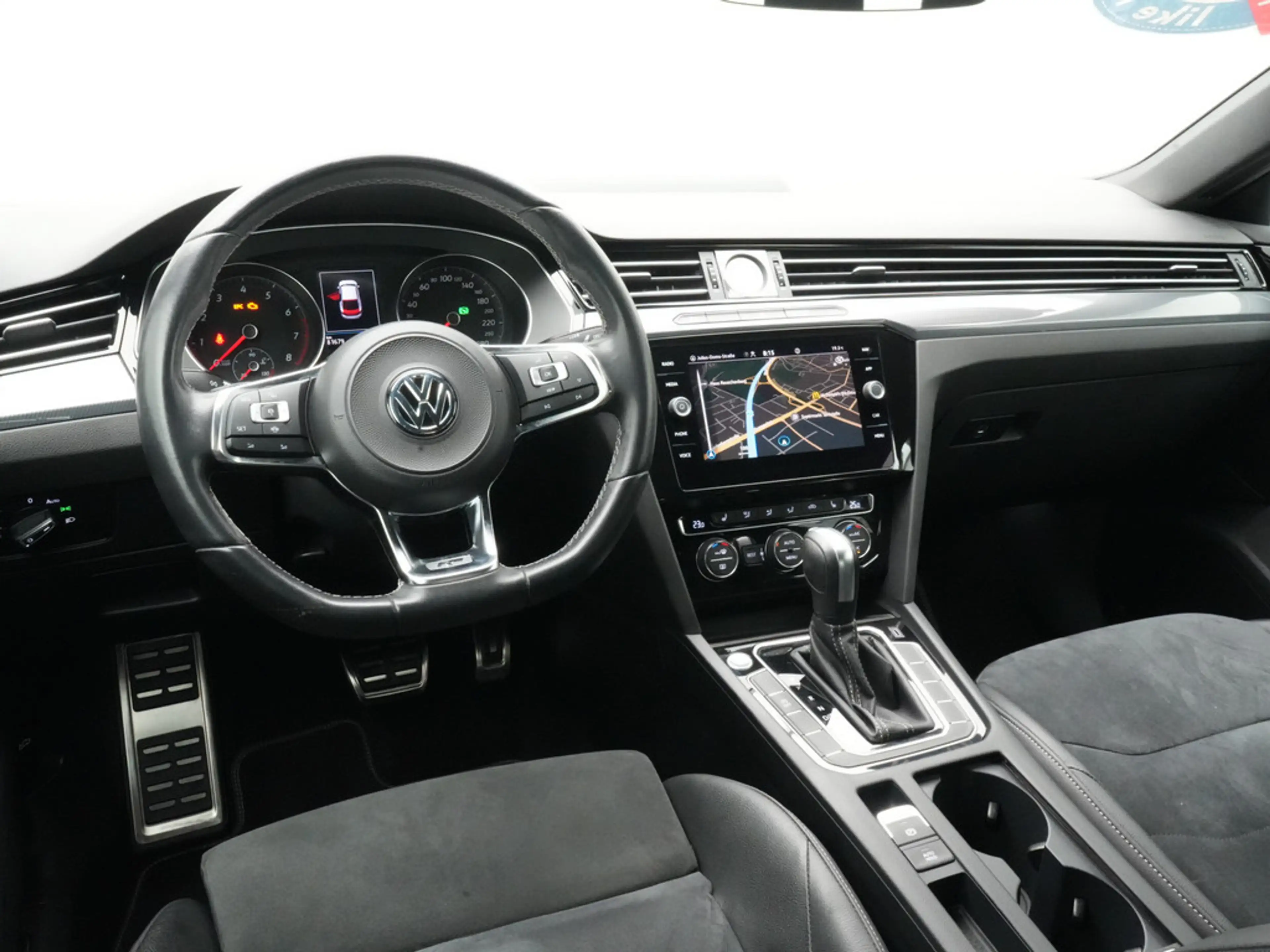 Volkswagen Arteon R-Line DSG CARPLAY AHK LED KEYLESS ACC — photo 5