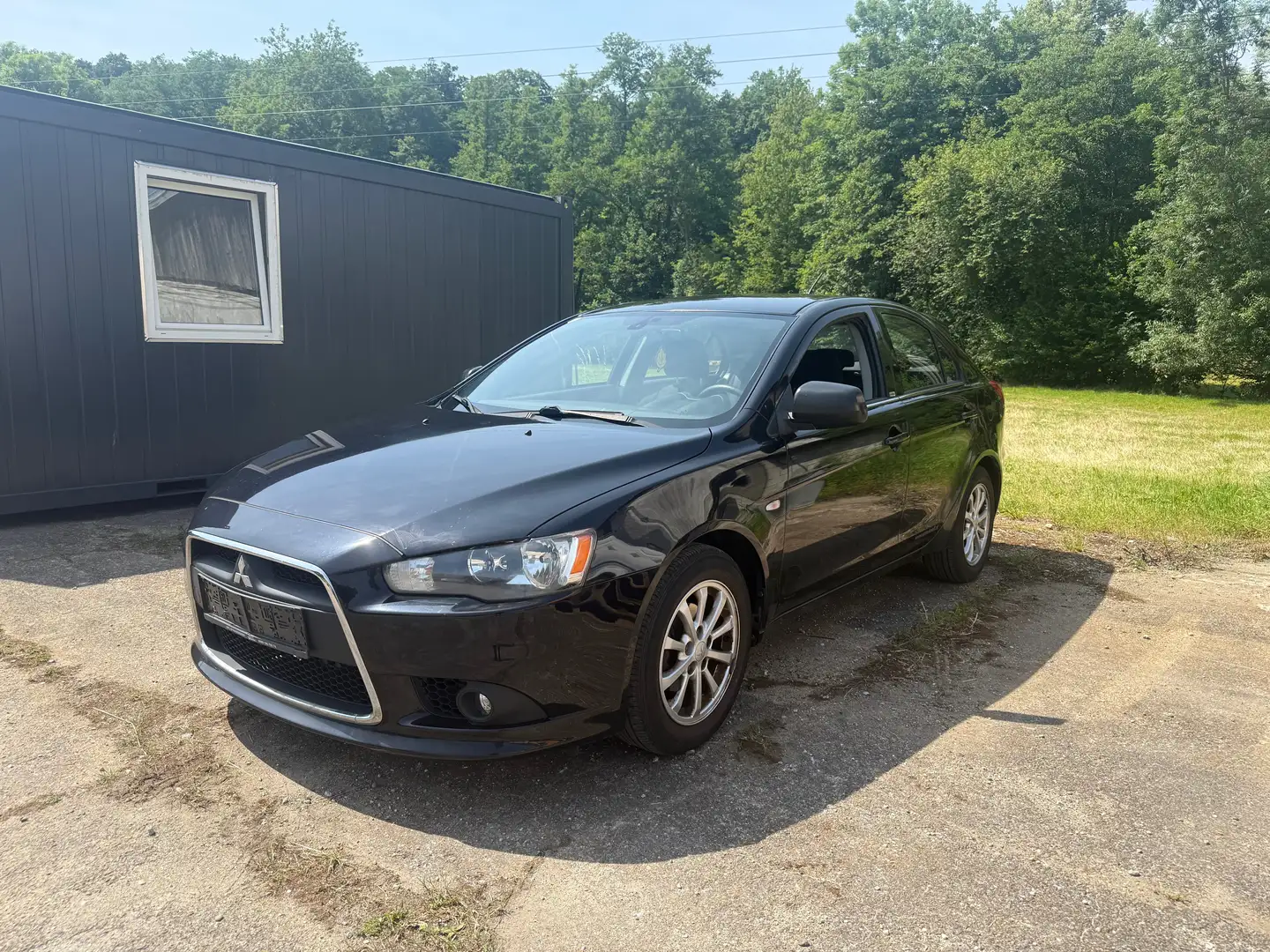 Mitsubishi Lancer Schwarz - 1