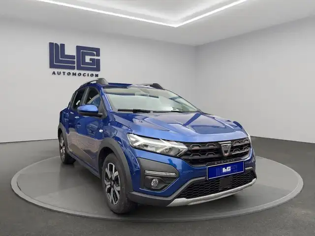 Dacia Sandero view 4