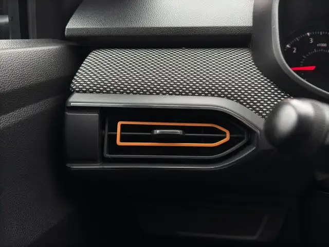 Dacia Sandero view 20