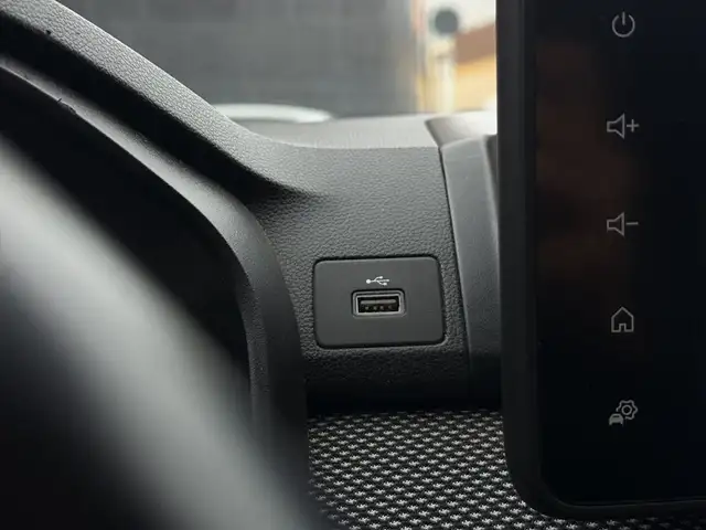 Dacia Sandero view 23