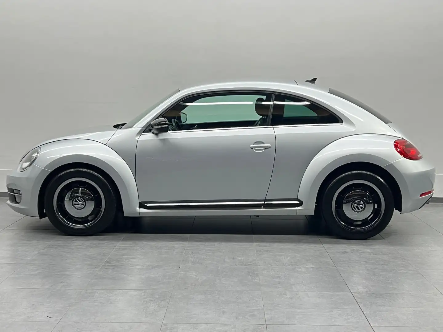 Volkswagen Beetle 2.0 TDI DSG *Sport*Leder*Xenon*Navi* Silber - 2