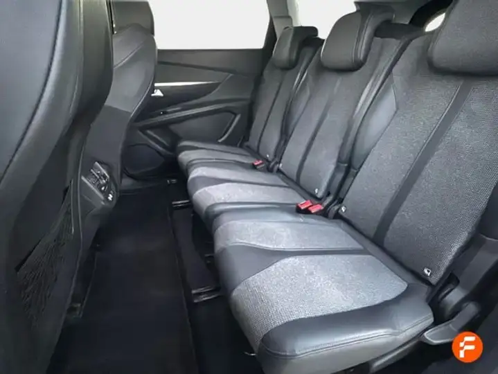 Peugeot 5008 Allure Pack PureTech S&S EAT8 2021, foto 12