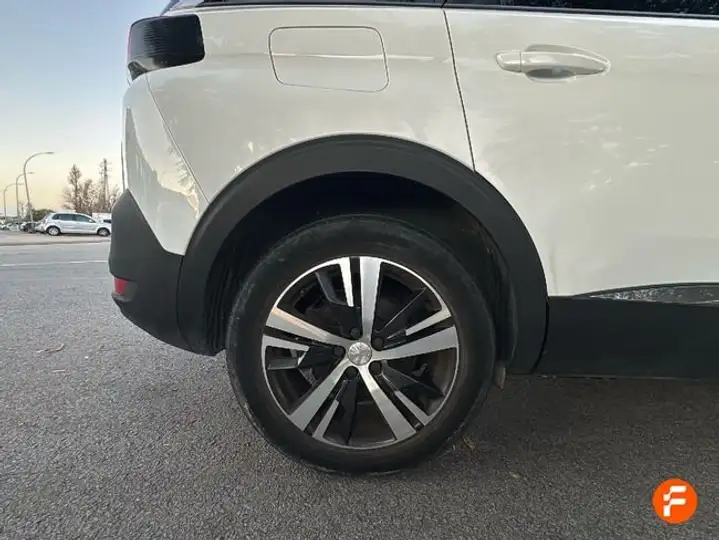 Peugeot 5008 Allure Pack PureTech S&S EAT8 2021, foto 14