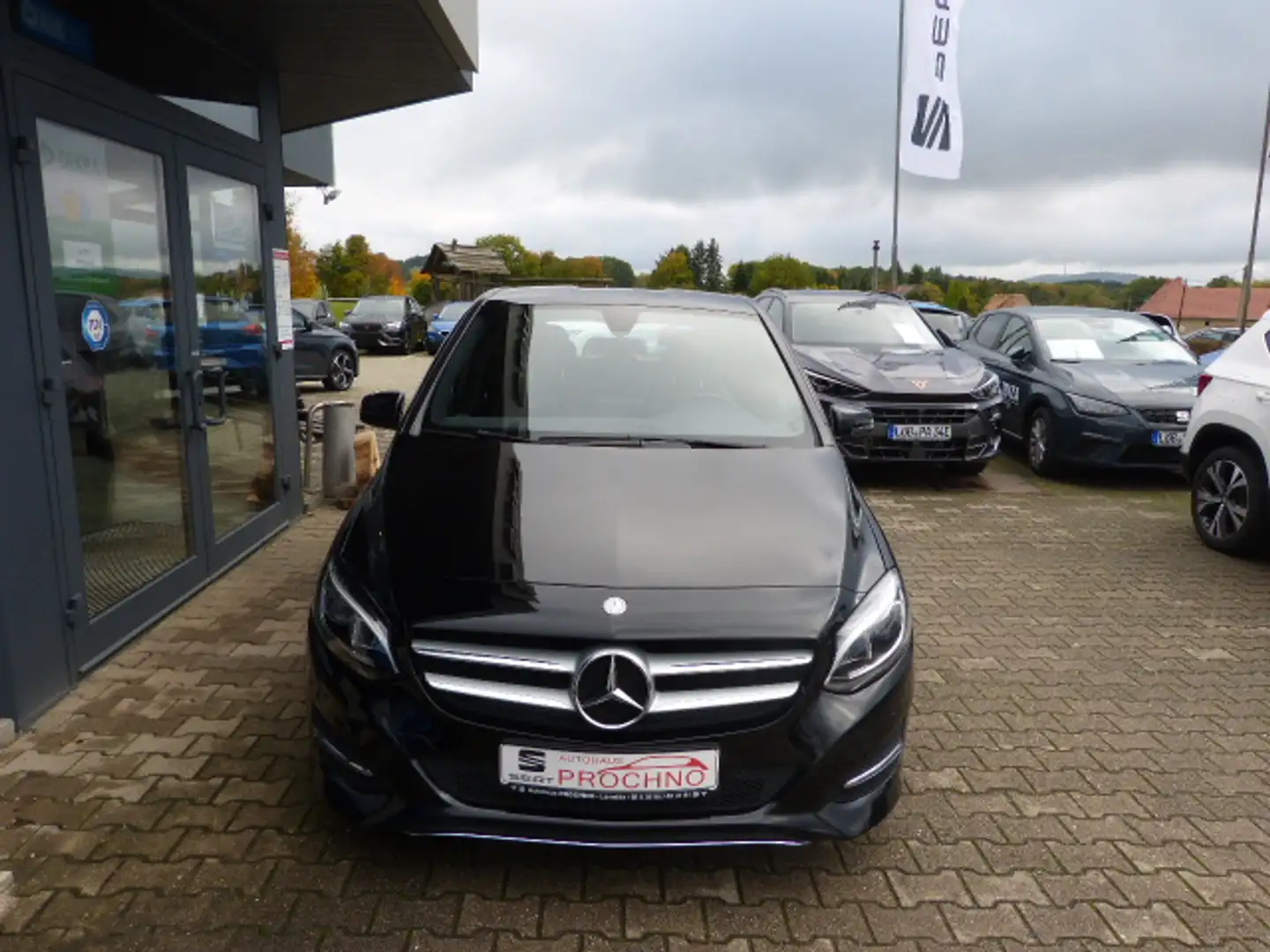 Mercedes-Benz B 180 B -Klasse B 180 122 PS Schwarz - 2