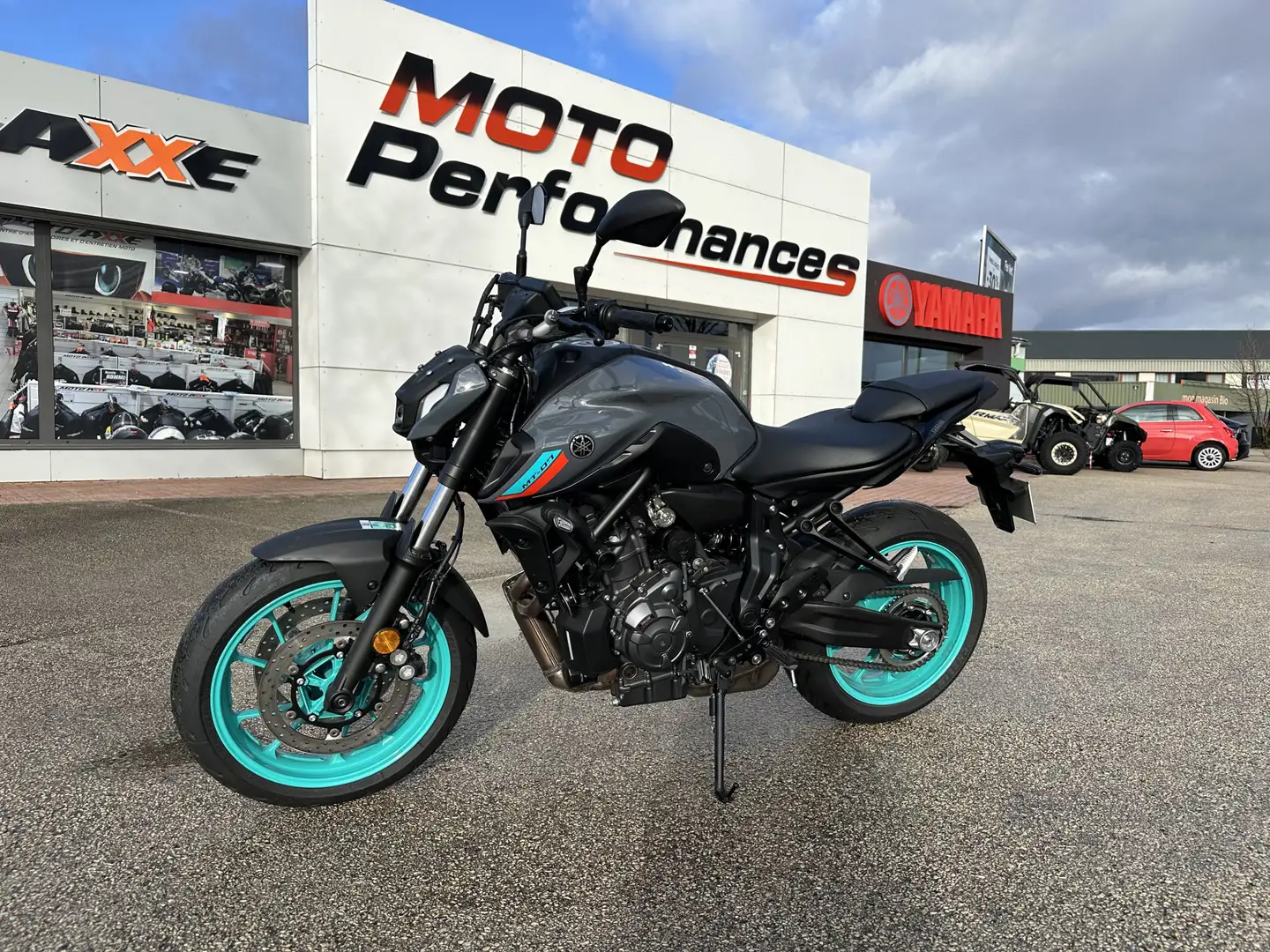 Yamaha MT-07 Grey - 1