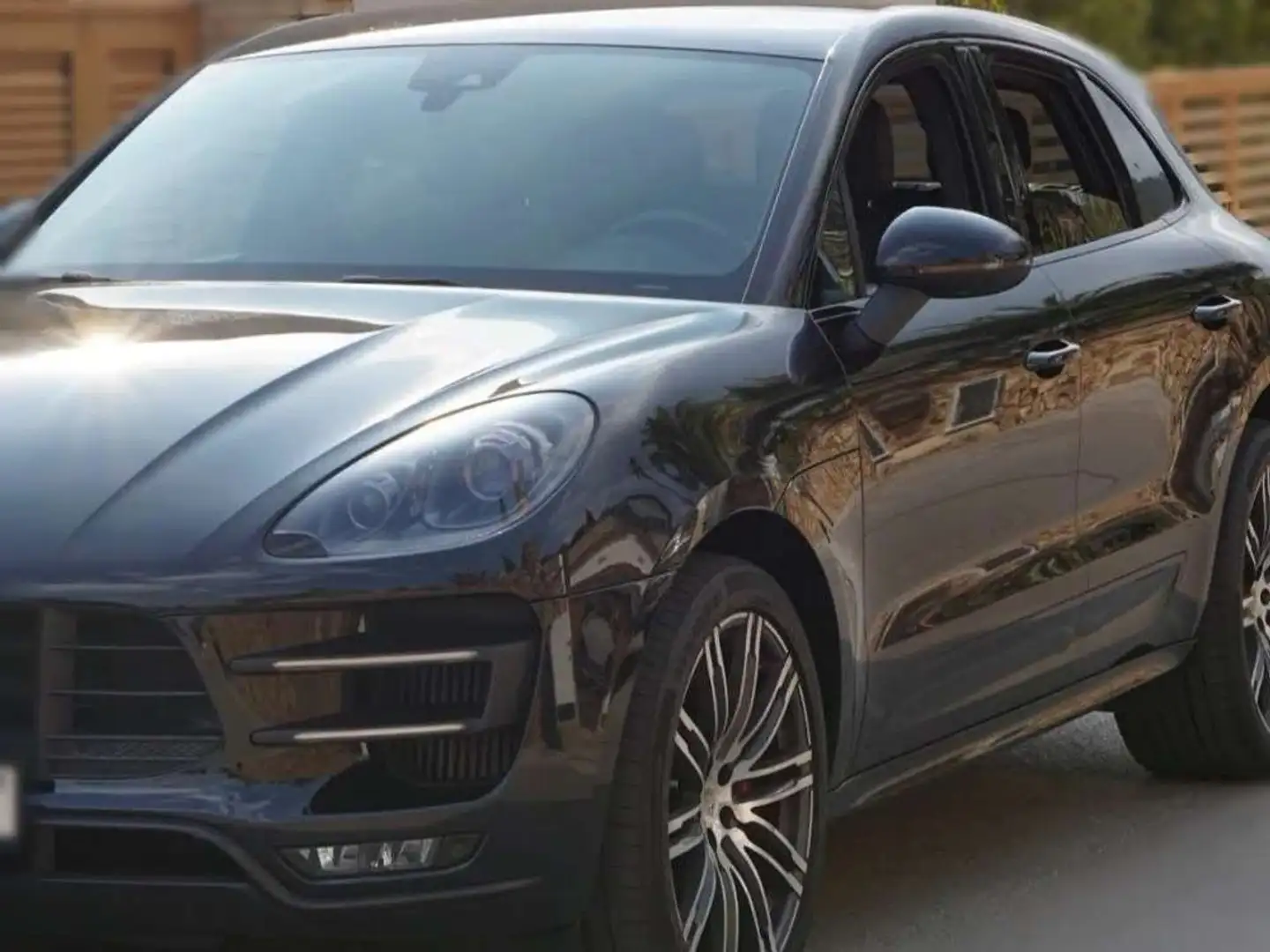 Porsche Macan Turbo Aut. Negro - 2