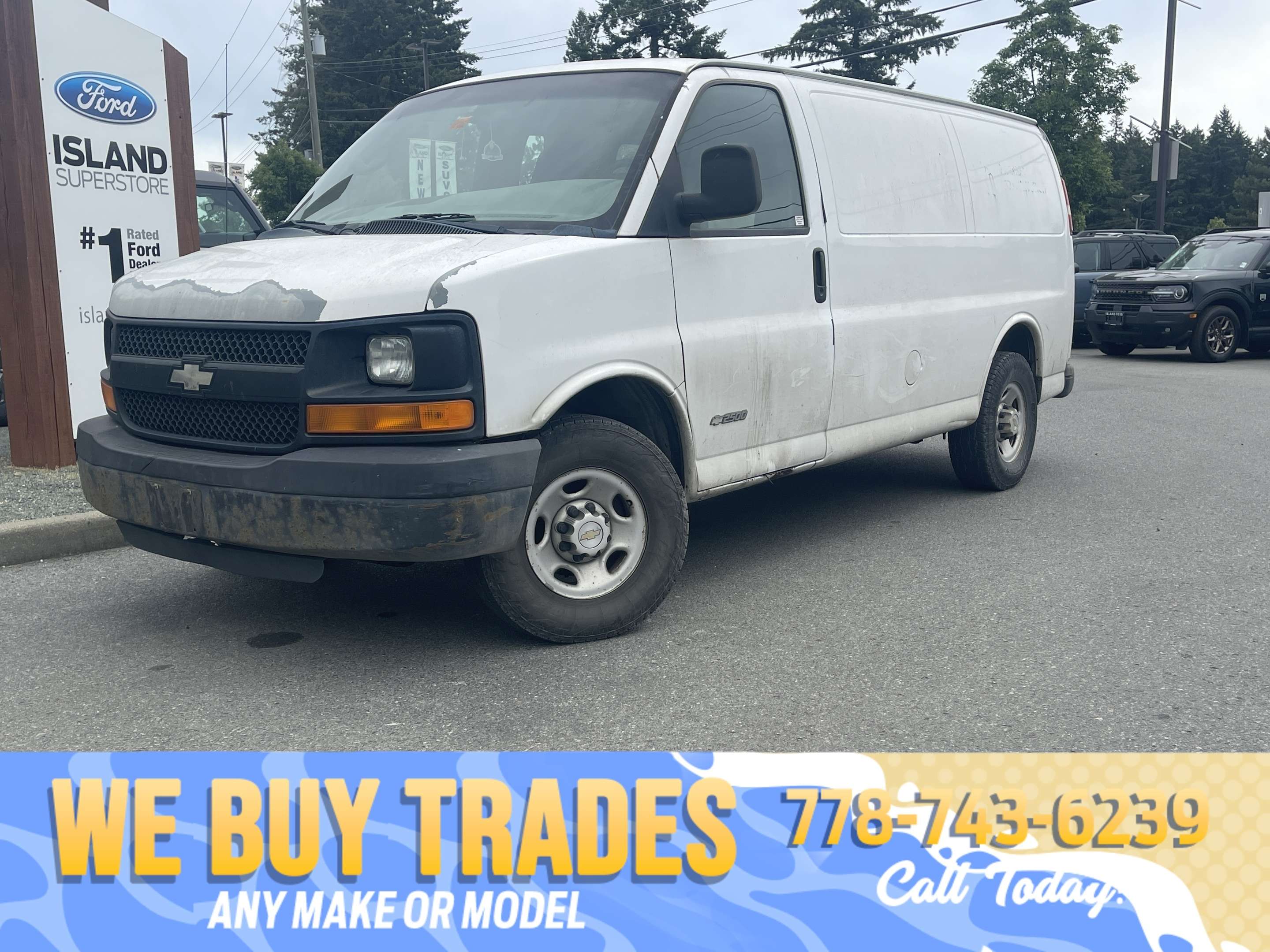 White 2005 Chevrolet Express Cargo Van Rear-Wheel Drive Automatic