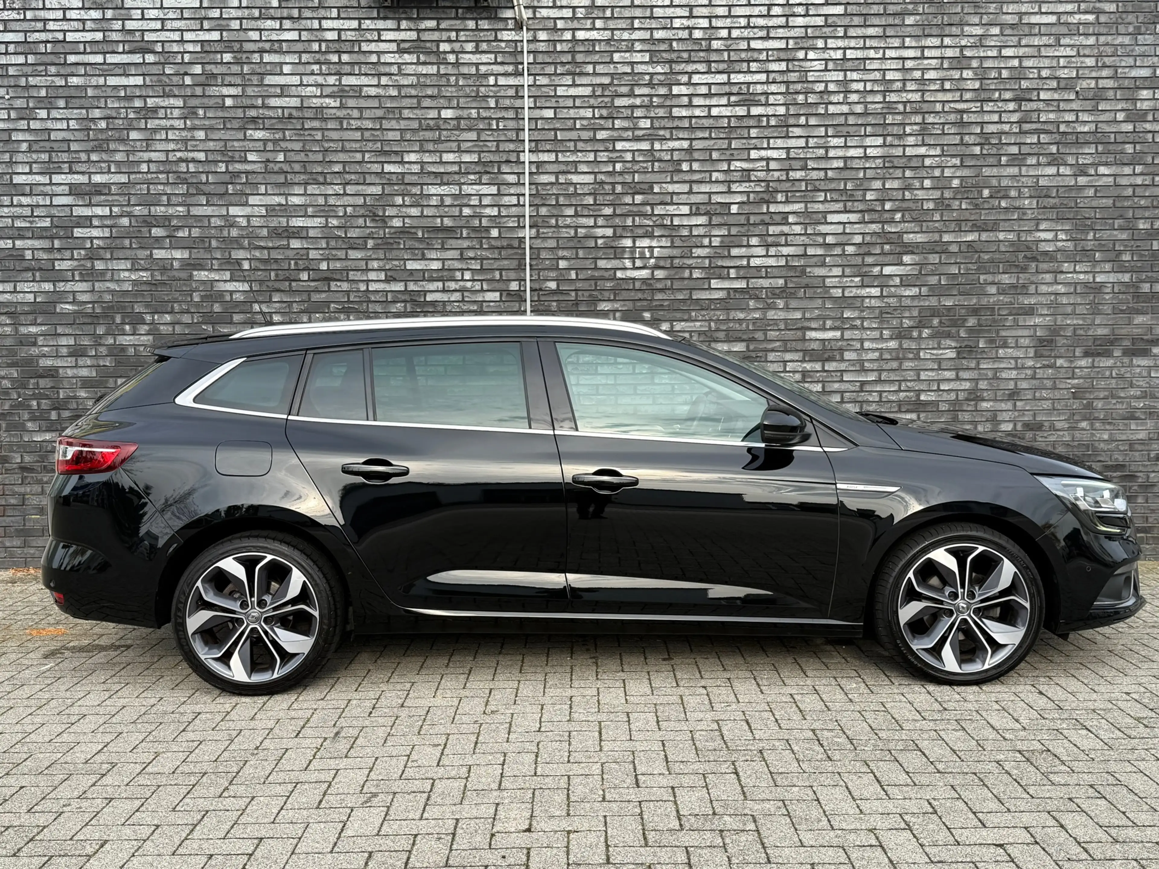 Renault Megane Estate 1.3 TCe Bose Massage|Stoelverw|Camera|BSW|L — photo 4
