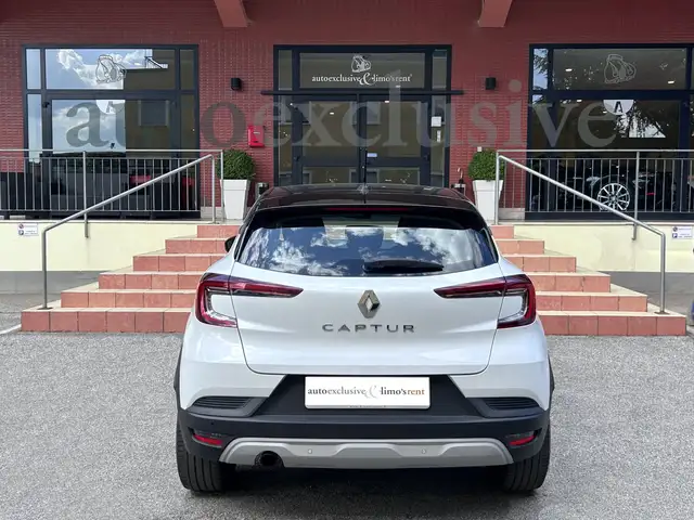 Renault Captur view 4