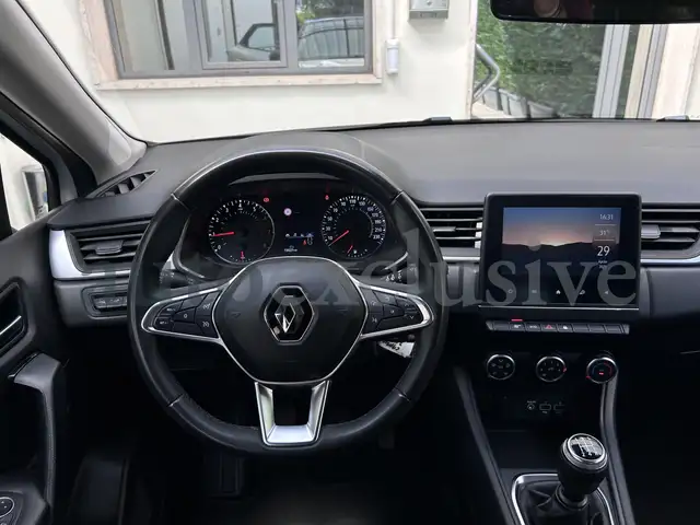 Renault Captur view 10
