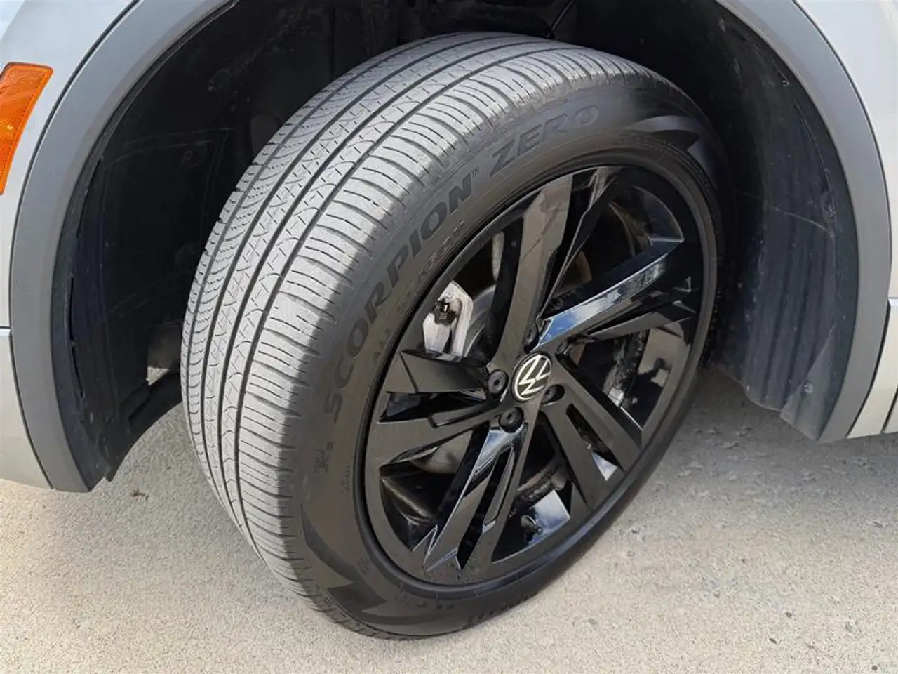 Volkswagen Tiguan снимка Volkswagen Tiguan