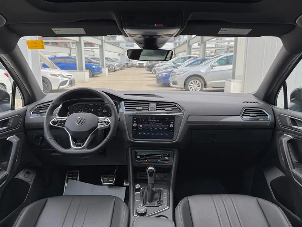 Volkswagen Tiguan снимка Volkswagen Tiguan