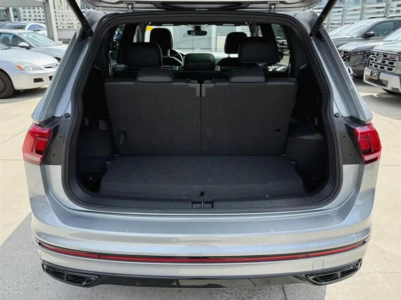 Volkswagen Tiguan снимка Volkswagen Tiguan