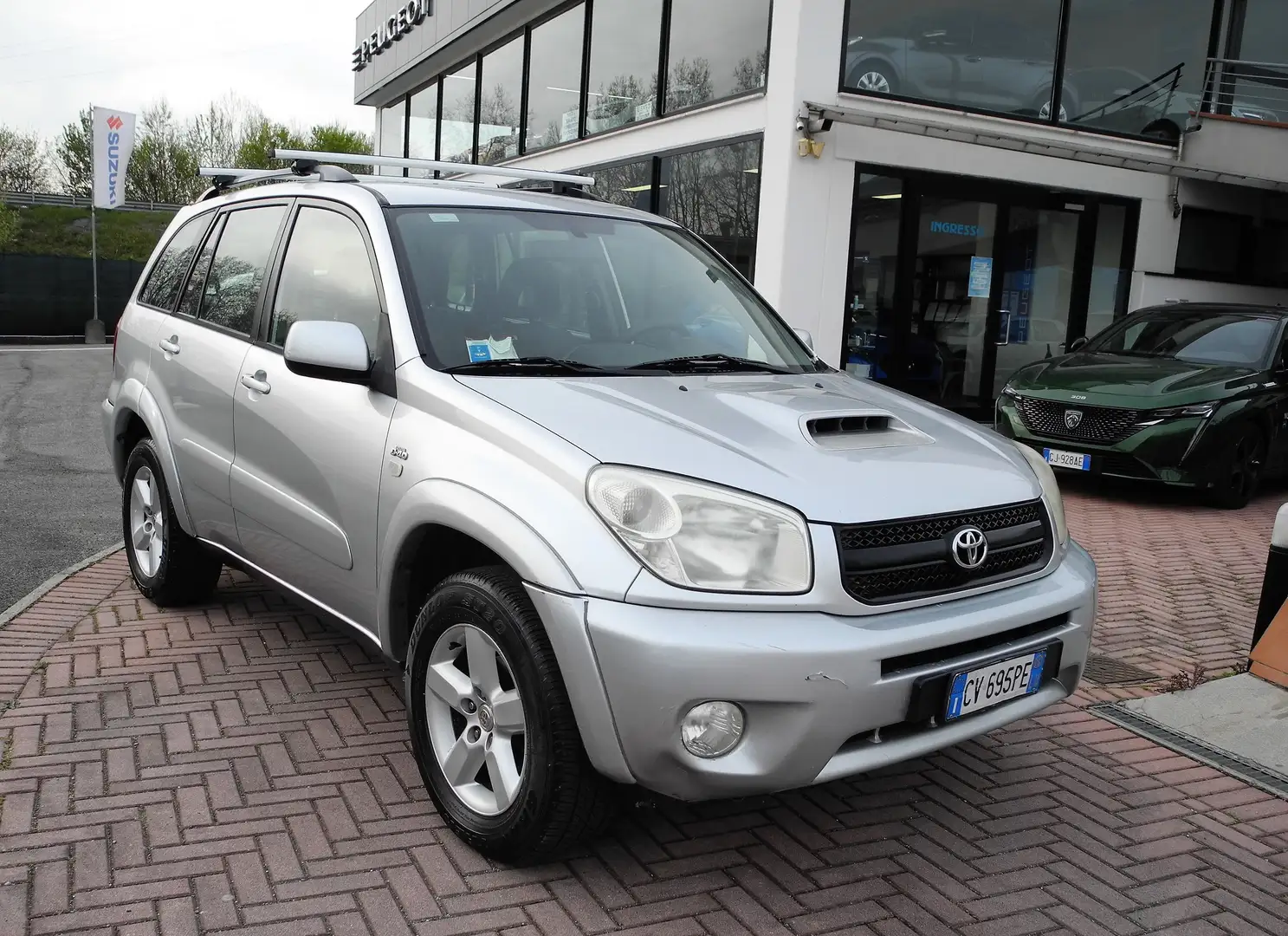 Toyota RAV 4 RAV4 5p 2.0 d-4d 16v Sol FL Сірий - 1