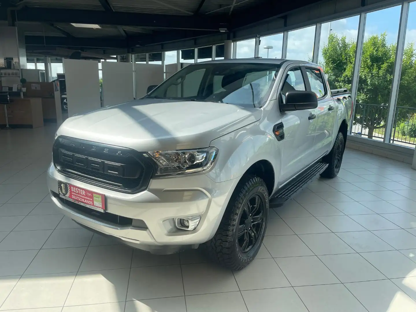 Ford Ranger 2.0 TDCI Panther XLT 4x4 Doppelkabine+AHK Silber - 1