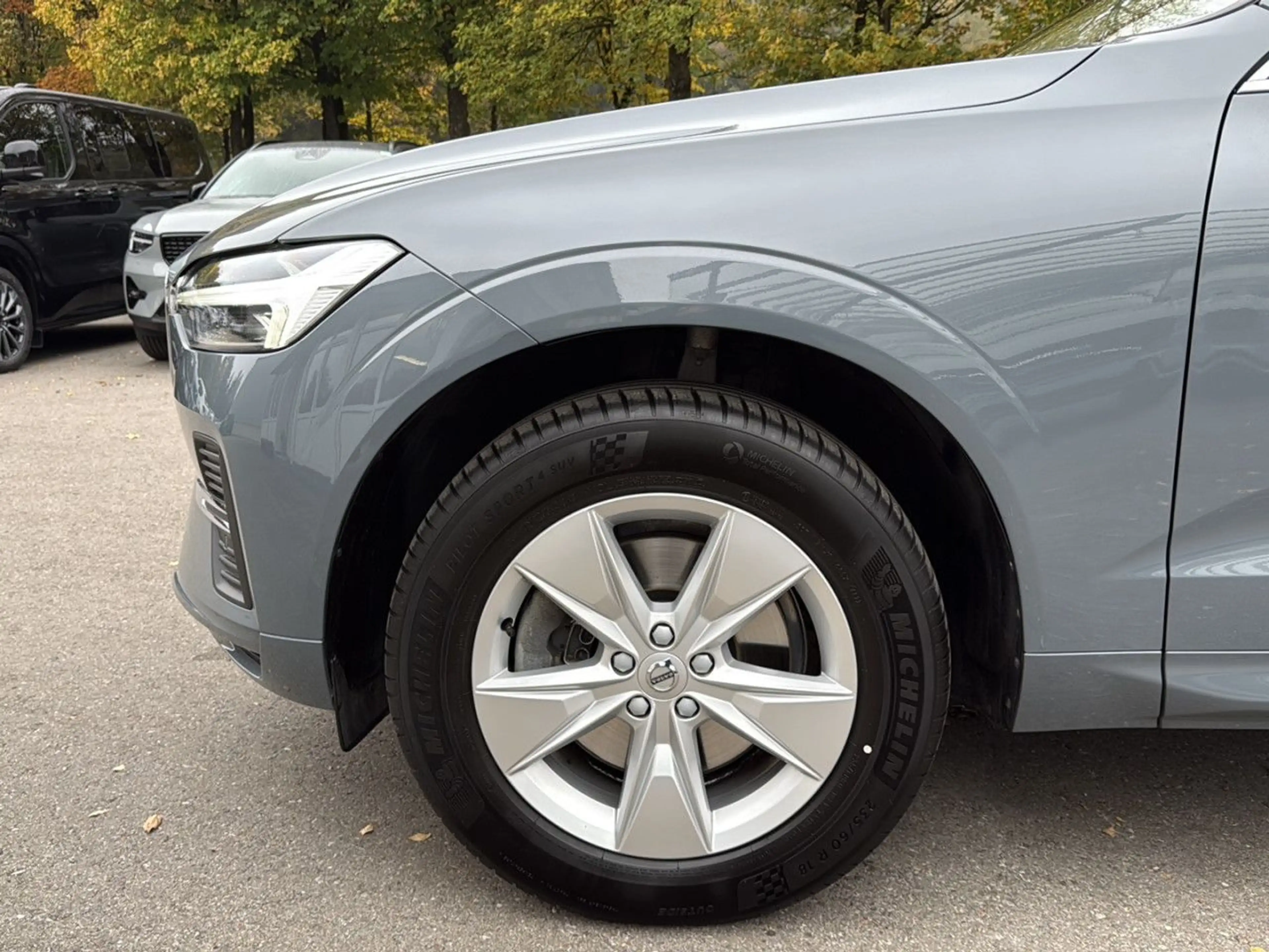 Volvo XC60 B4 (Benzin) Core 2WD Automatik Bluetooth Navi — photo 22