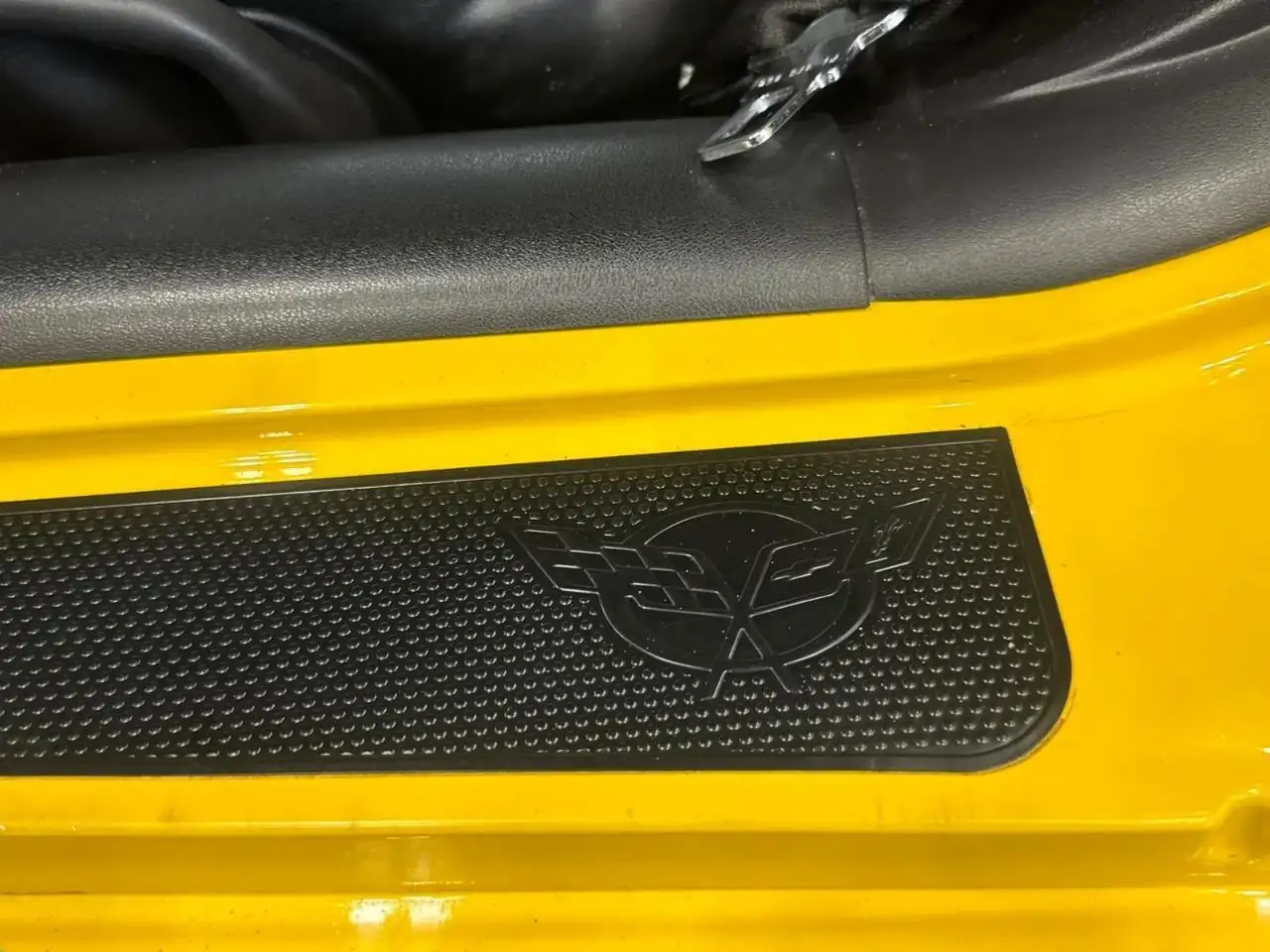 Chevrolet Corvette снимка Chevrolet Corvette