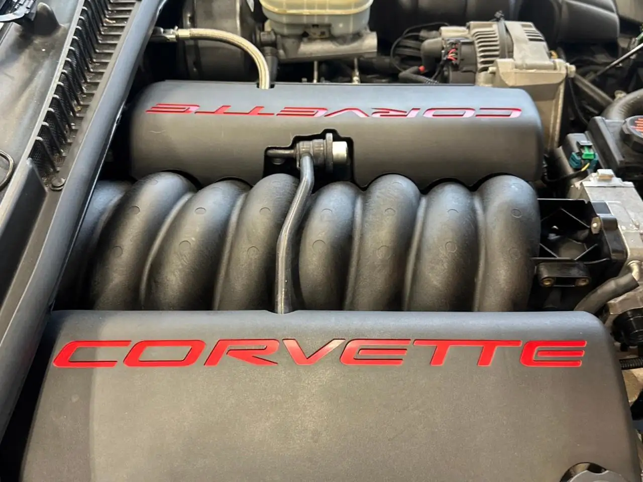 Chevrolet Corvette снимка Chevrolet Corvette