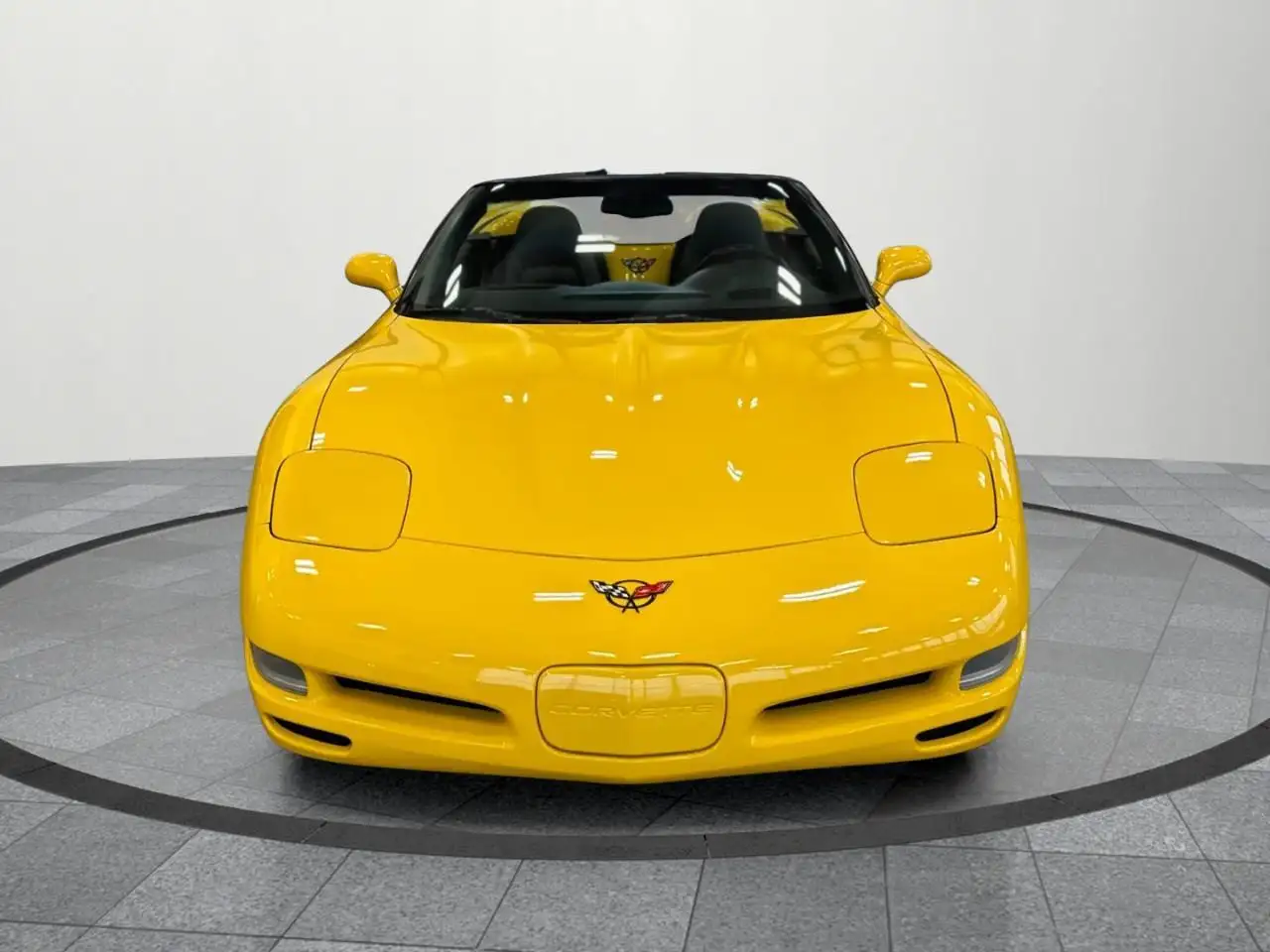 Chevrolet Corvette снимка Chevrolet Corvette