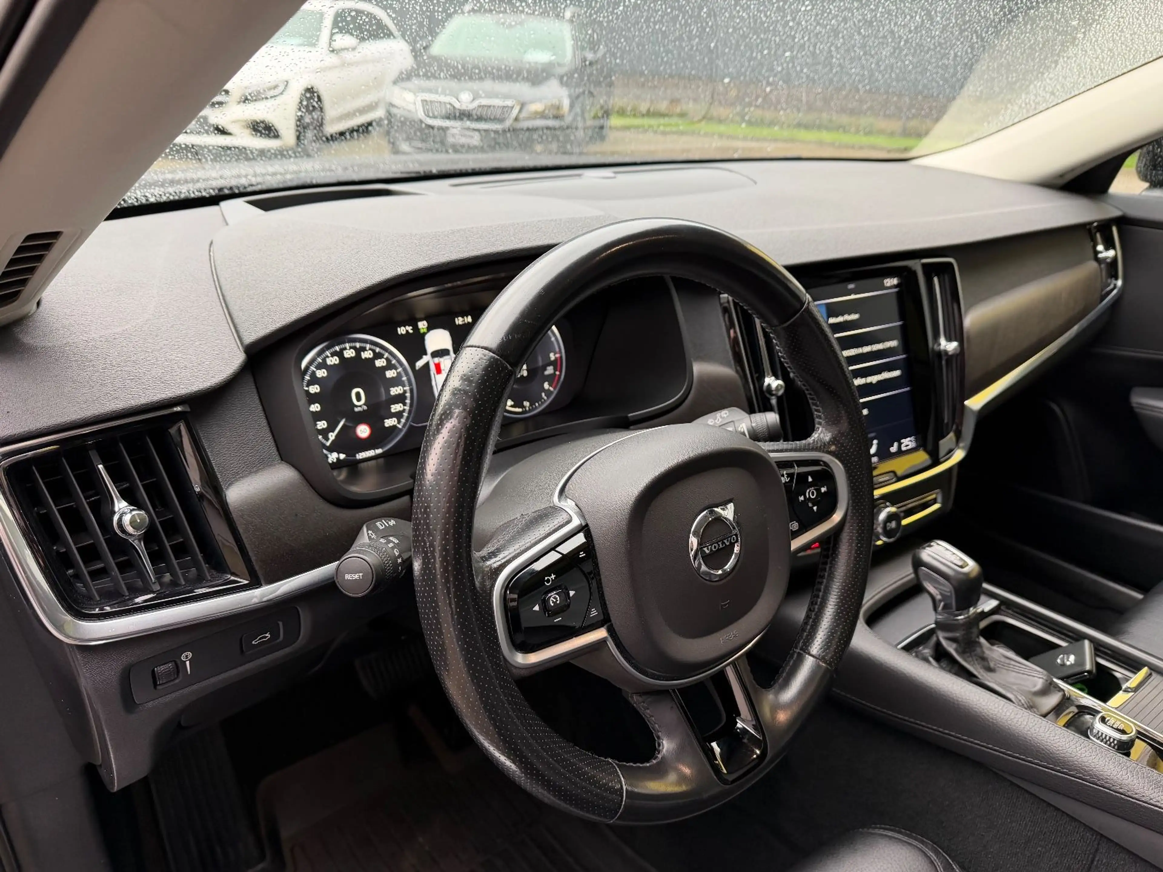 Volvo V90 Cross Country AWD/HEAD UP/ALLRAD/LEDER/8xBRF — photo 13