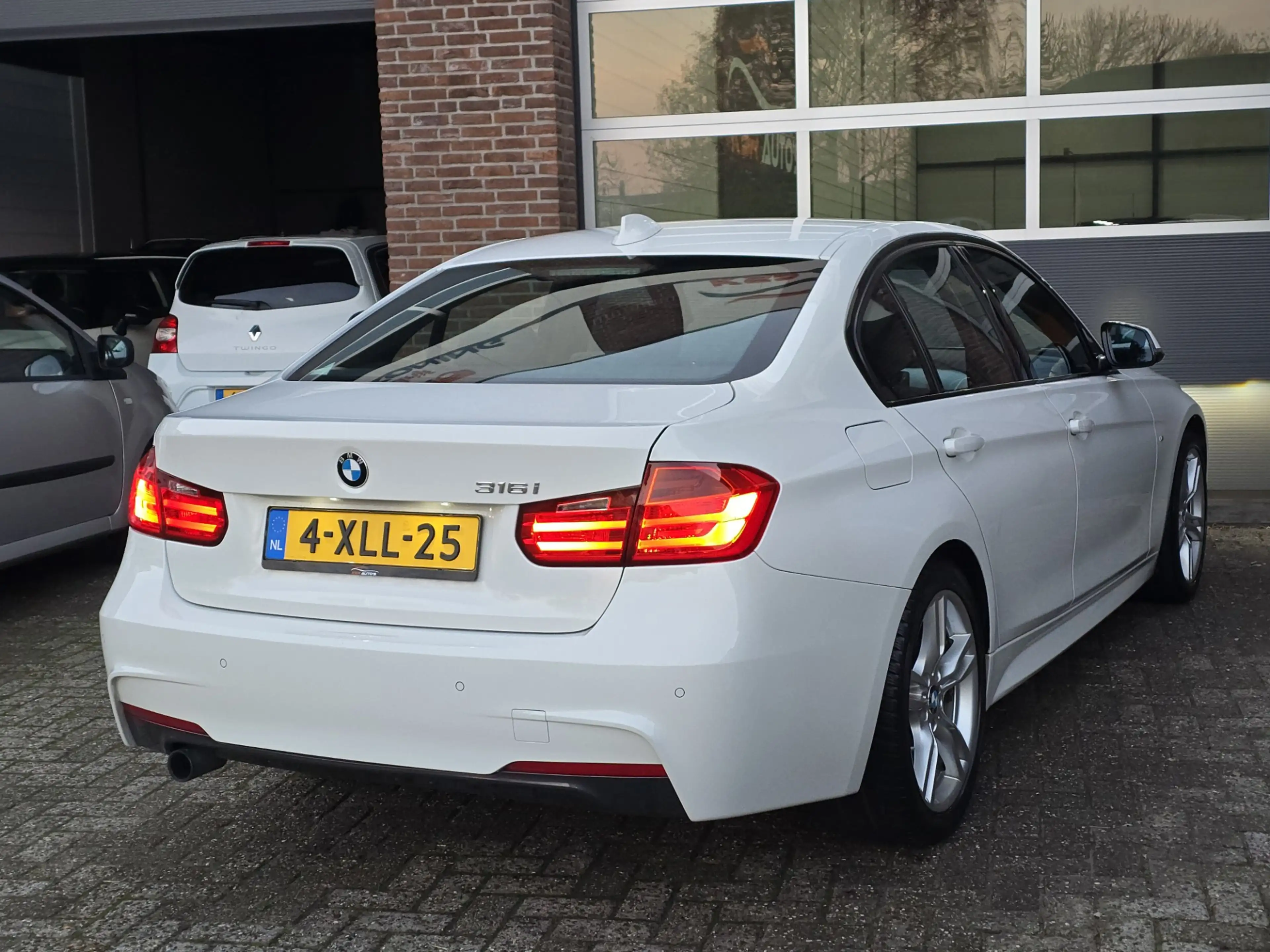 BMW 316 3-serie 316i Executive M Nap |Clima |Navi |Led — photo 16