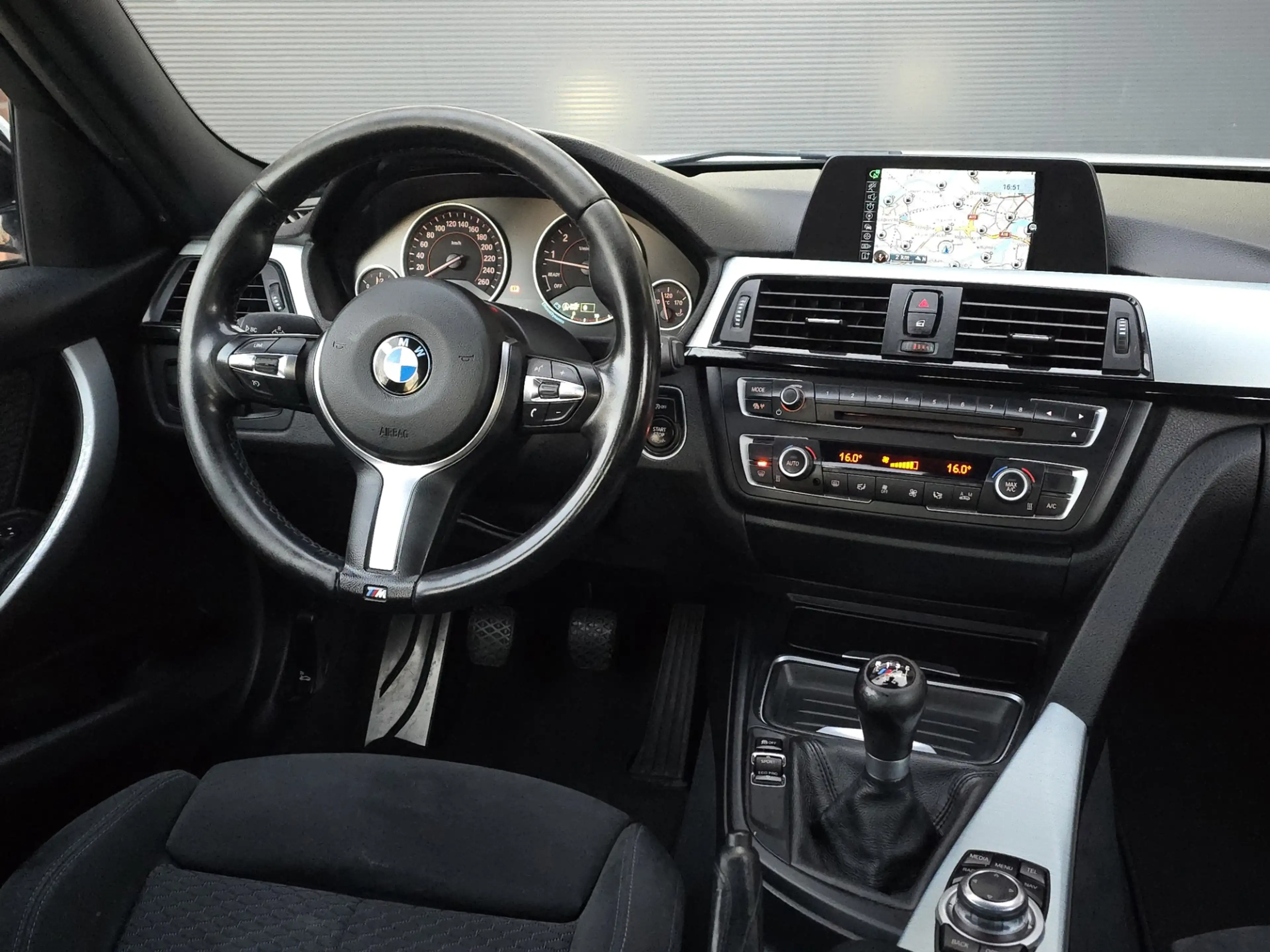 BMW 316 3-serie 316i Executive M Nap |Clima |Navi |Led — photo 2