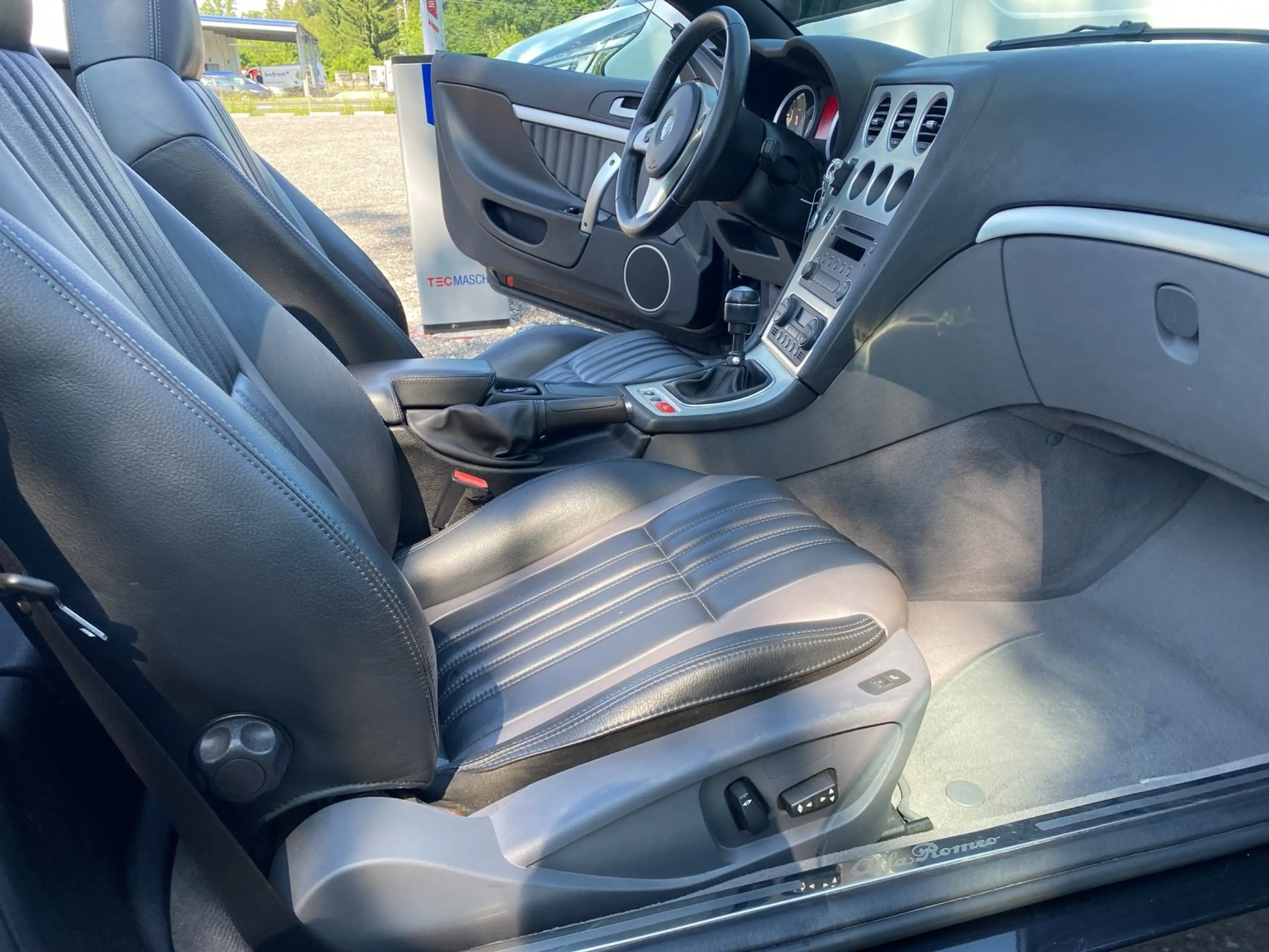 Alfa Romeo Spider 2.4 JTD 20V Exclusive — photo 7