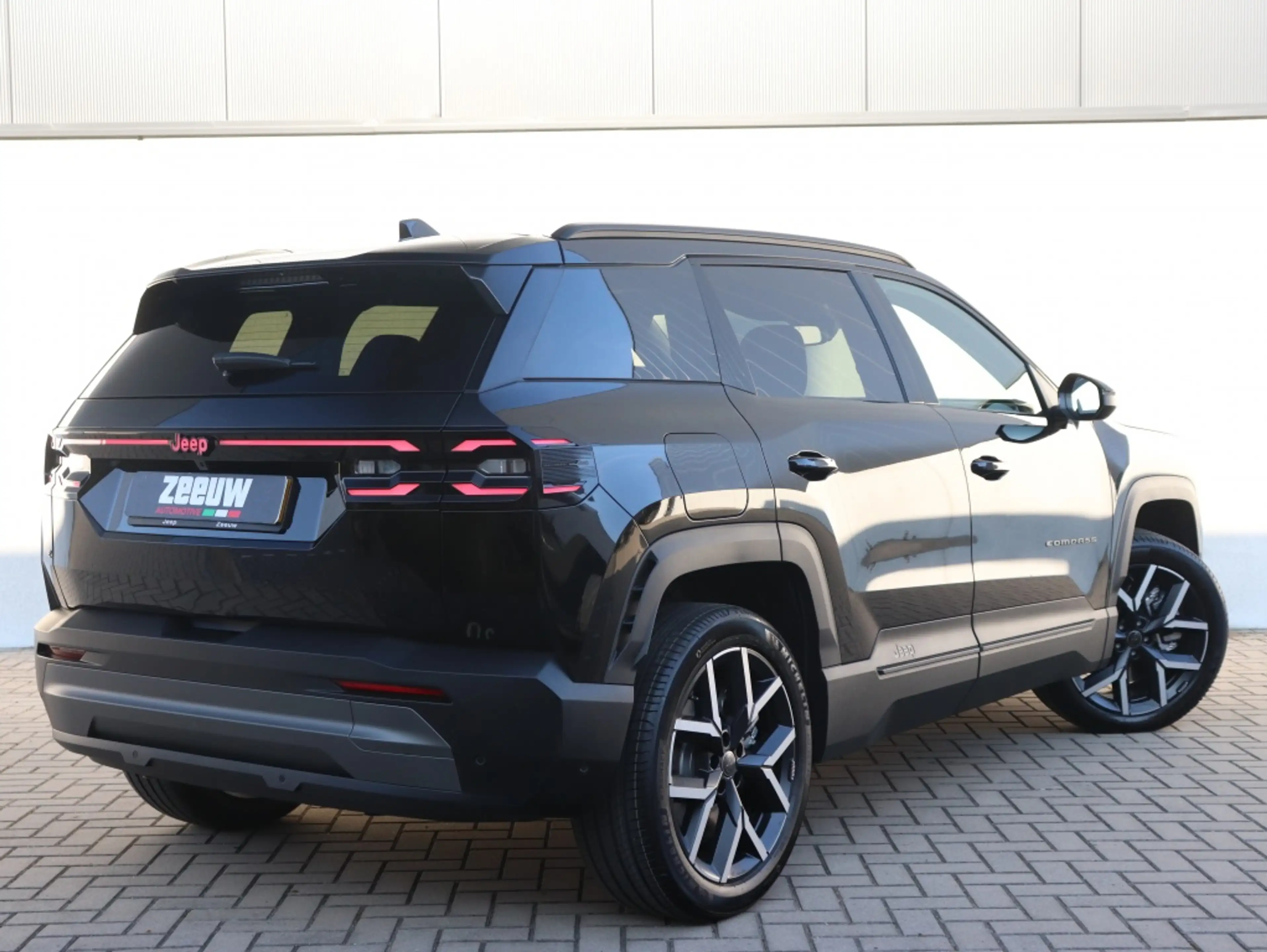 Jeep Compass 1.6 e-Hybrid 225 PK PHEV Summit | 360cam | Carplay — photo 2