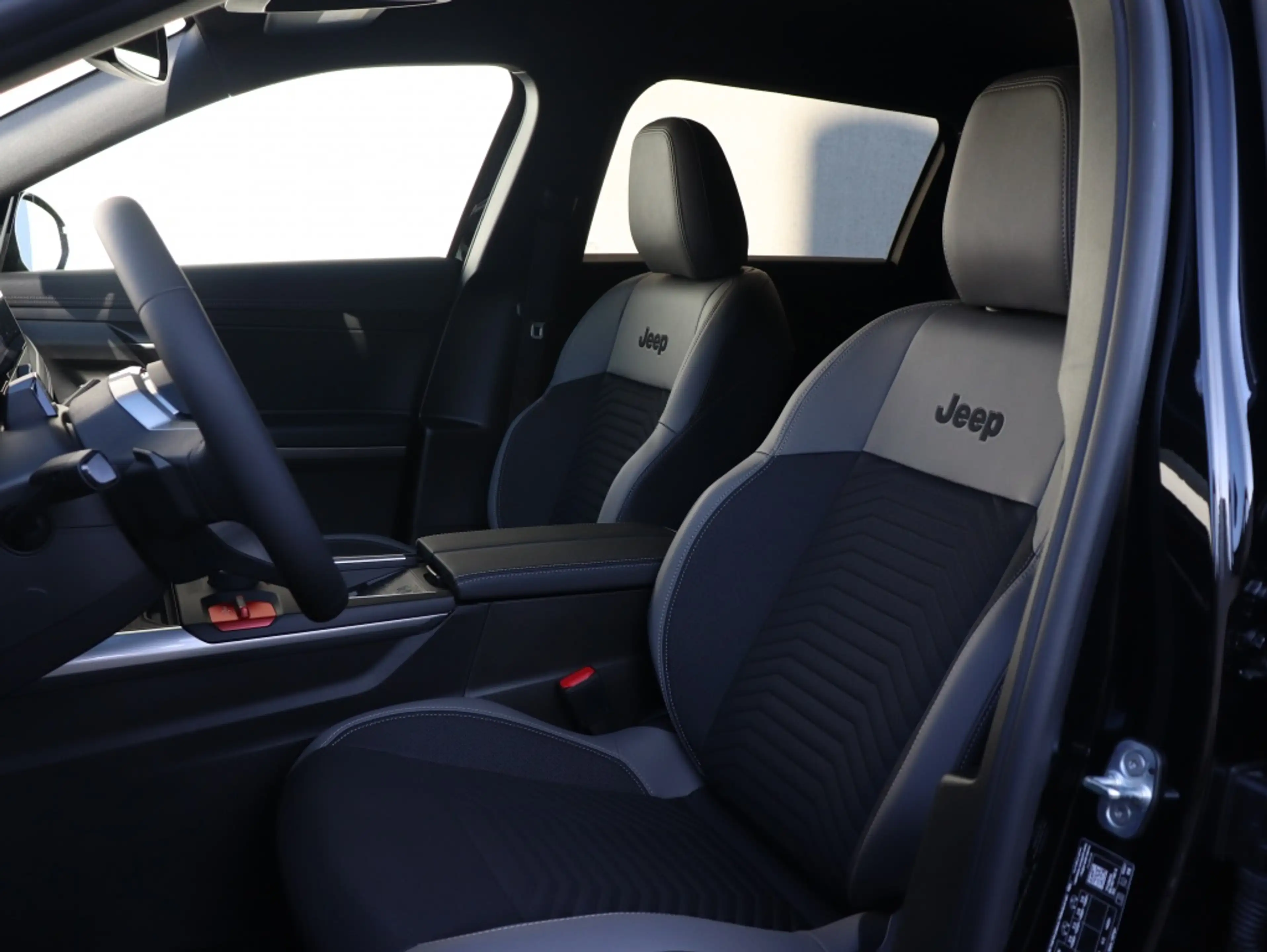 Jeep Compass 1.6 e-Hybrid 225 PK PHEV Summit | 360cam | Carplay — photo 3