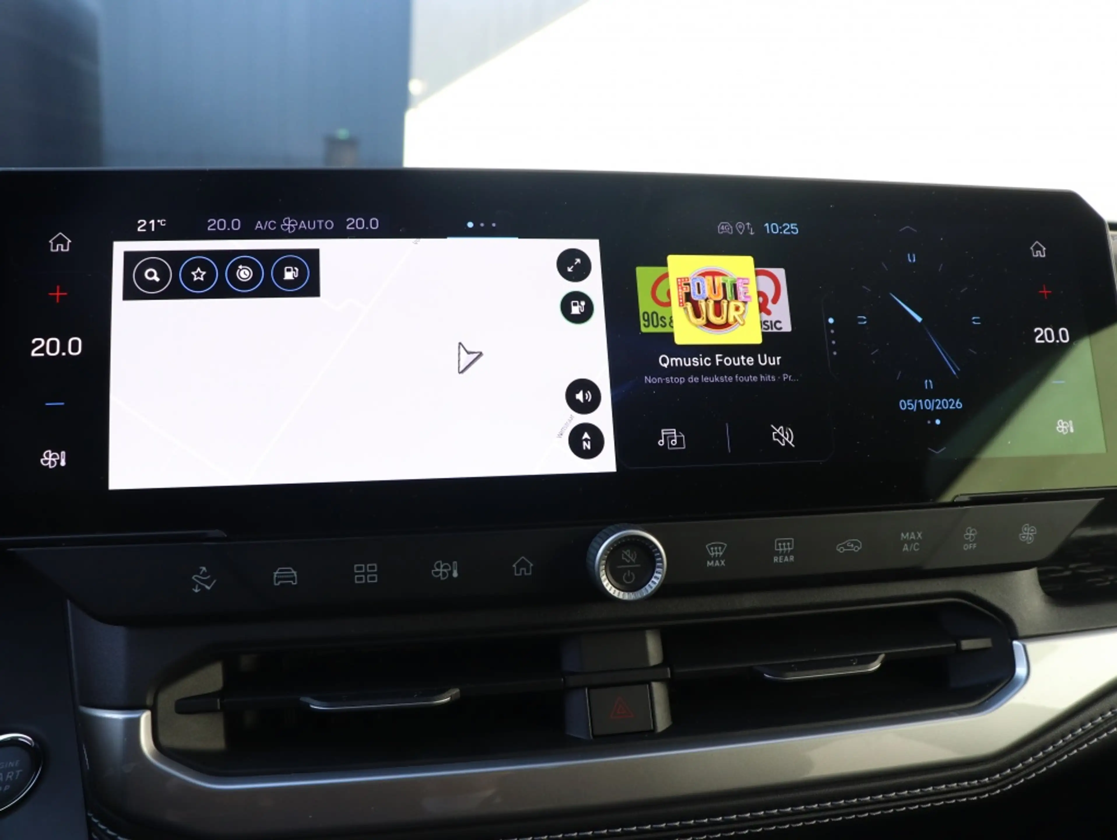 Jeep Compass 1.6 e-Hybrid 225 PK PHEV Summit | 360cam | Carplay — photo 14