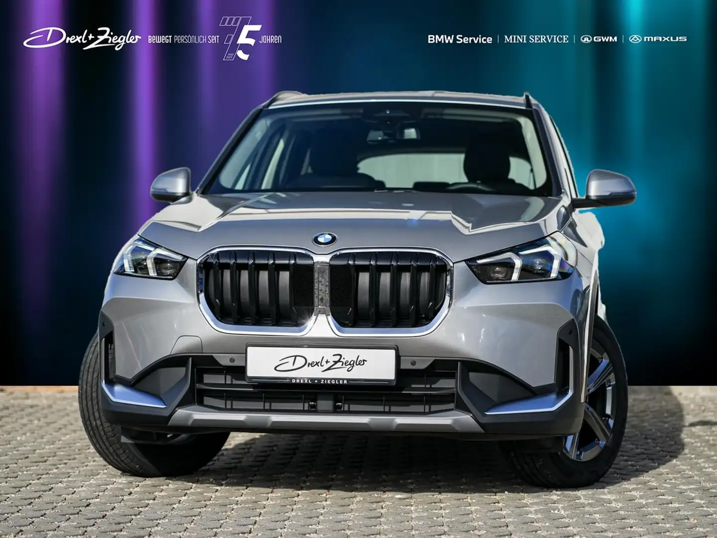 BMW X1 sDrive20i AHK AdLED PanoDach Travel+PremPaket Silber - 1
