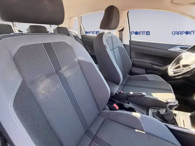 Volkswagen Polo view 8