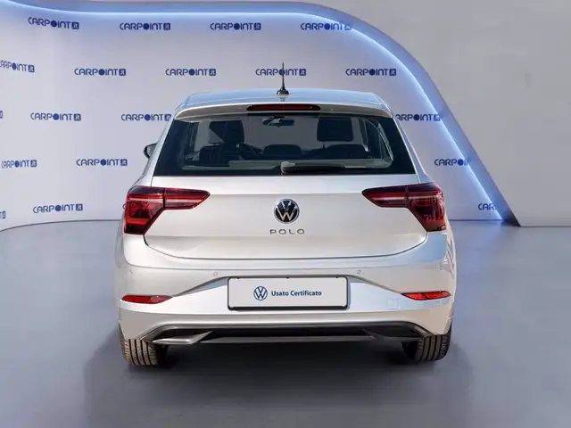 Volkswagen Polo view 5